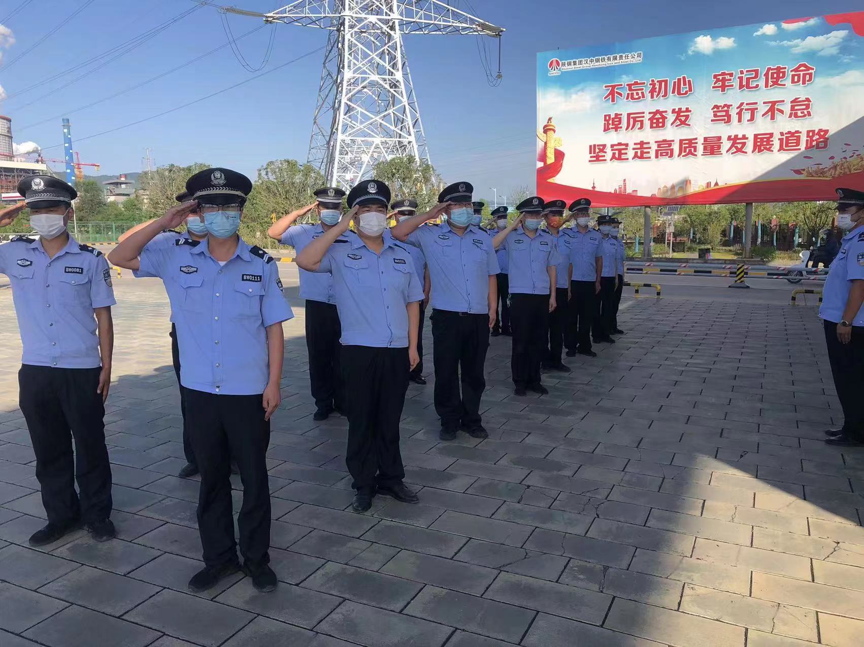 战高温 斗酷暑 保卫战士无惧 “烤”验