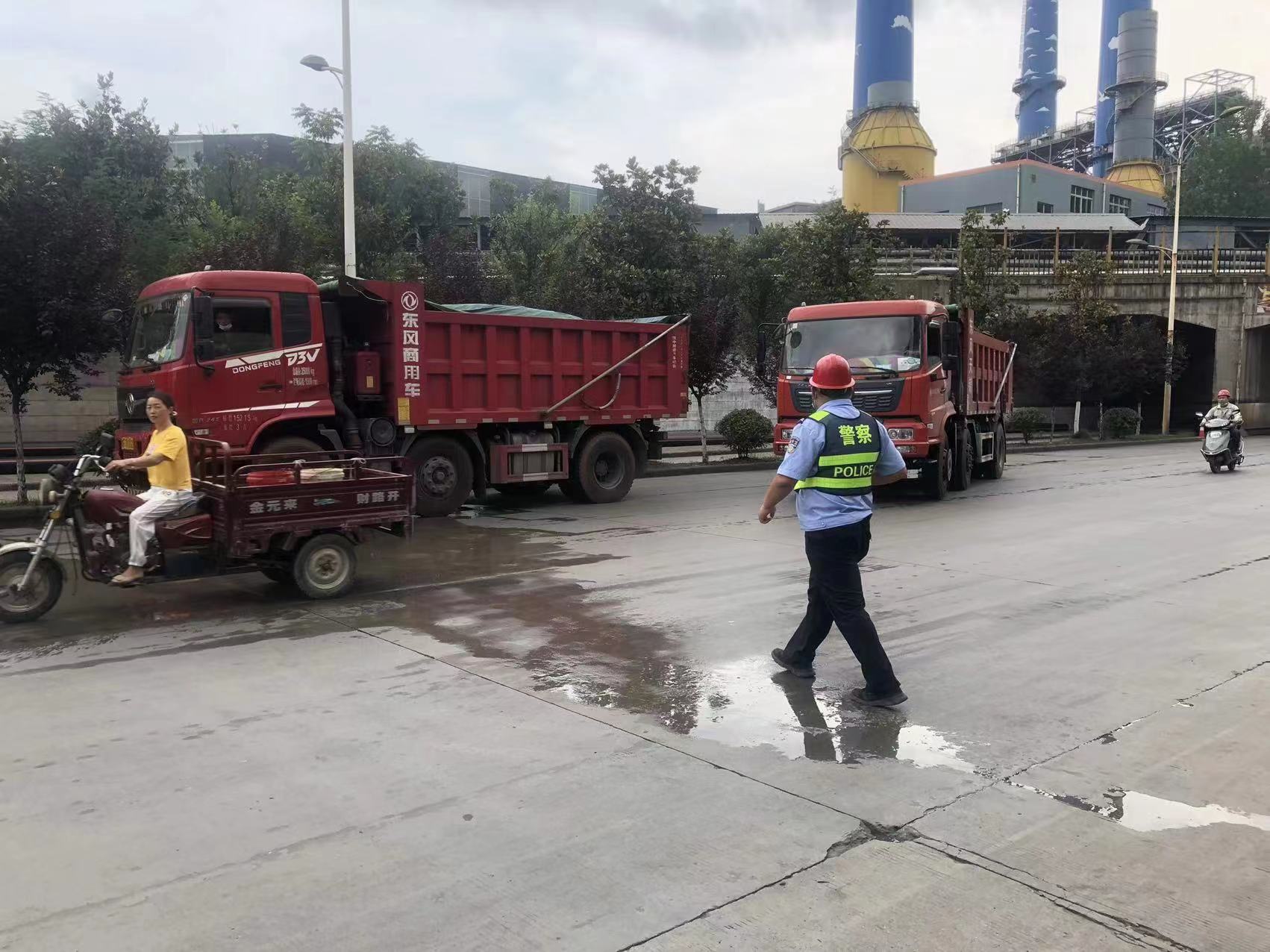 战高温 斗酷暑 保卫战士无惧 “烤”验