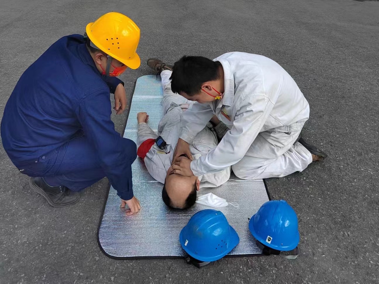 保障夏季安全生产，炼钢厂这样做！