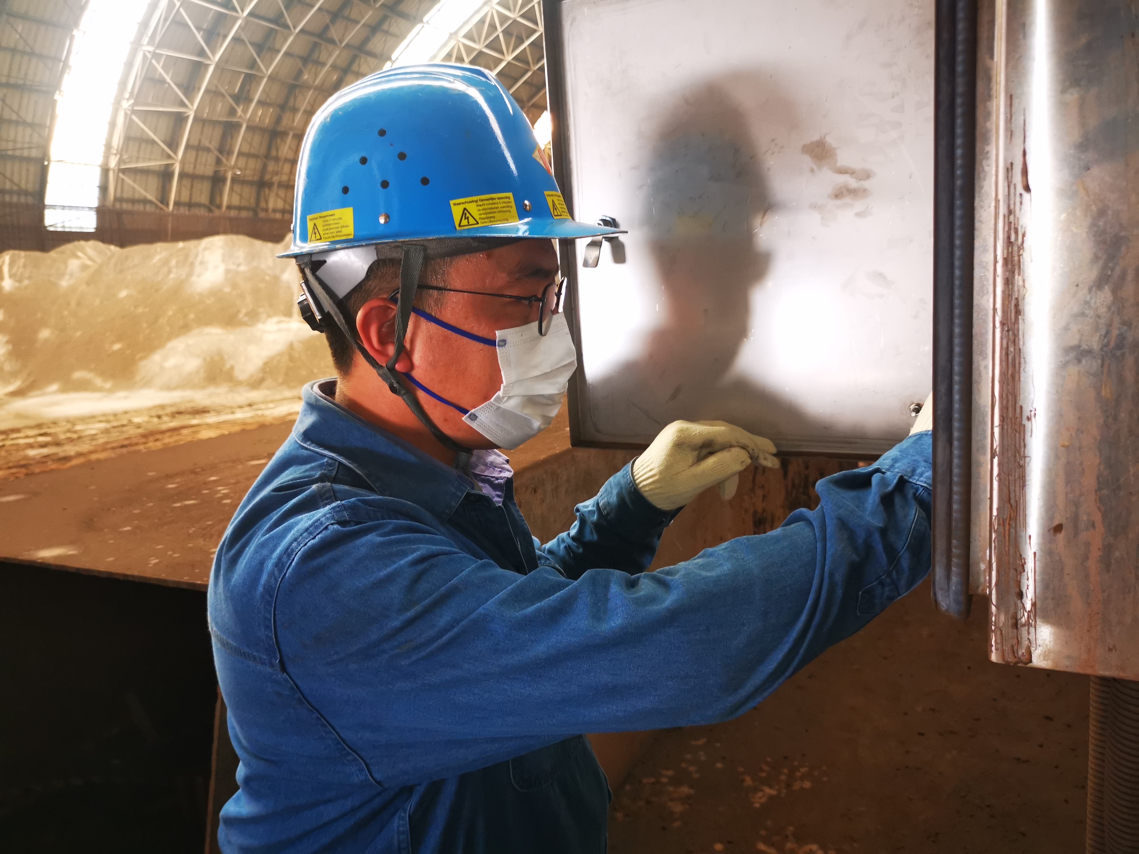 夏日里的坚守者