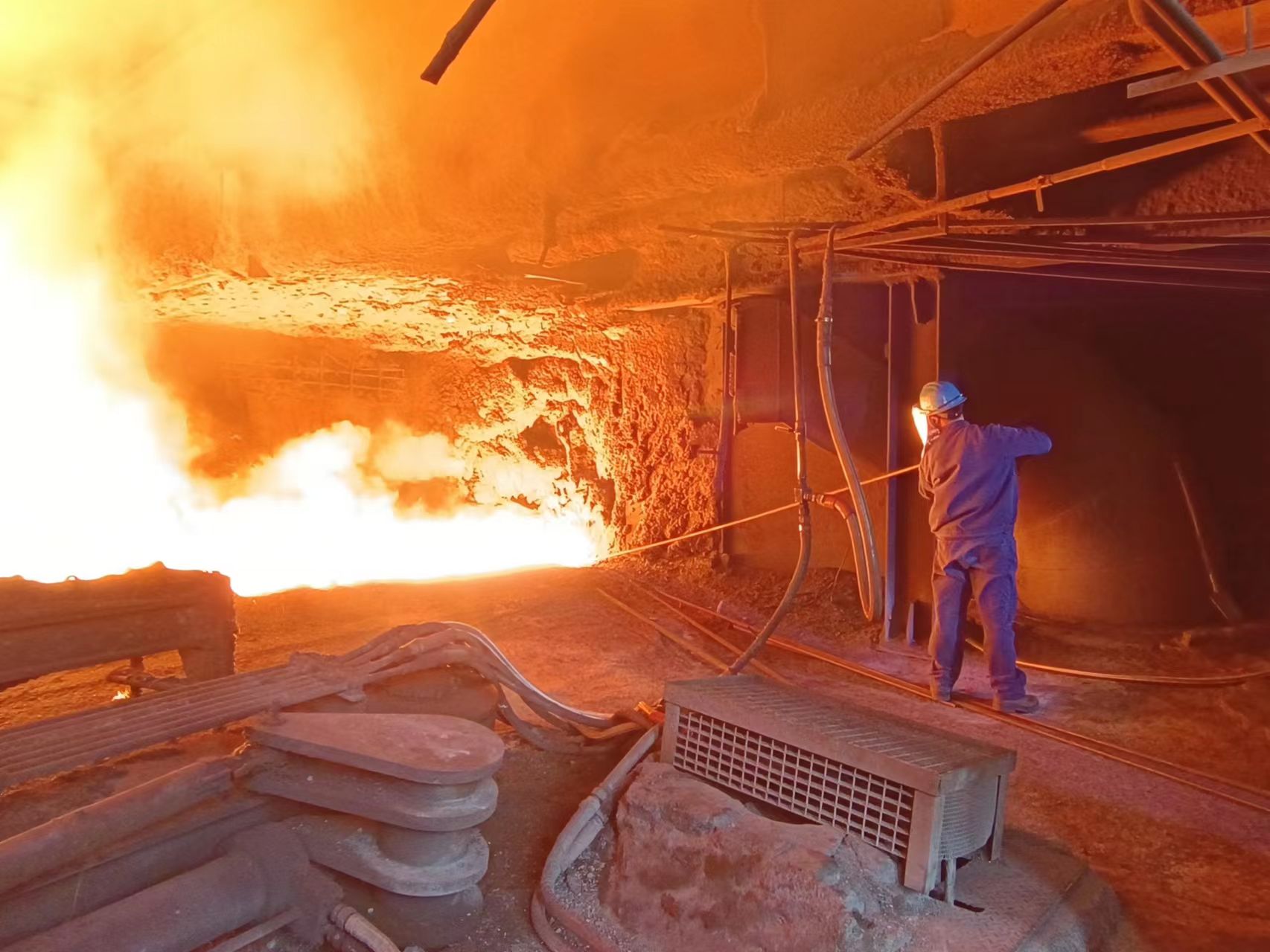 应对高温天气，他们争当先锋