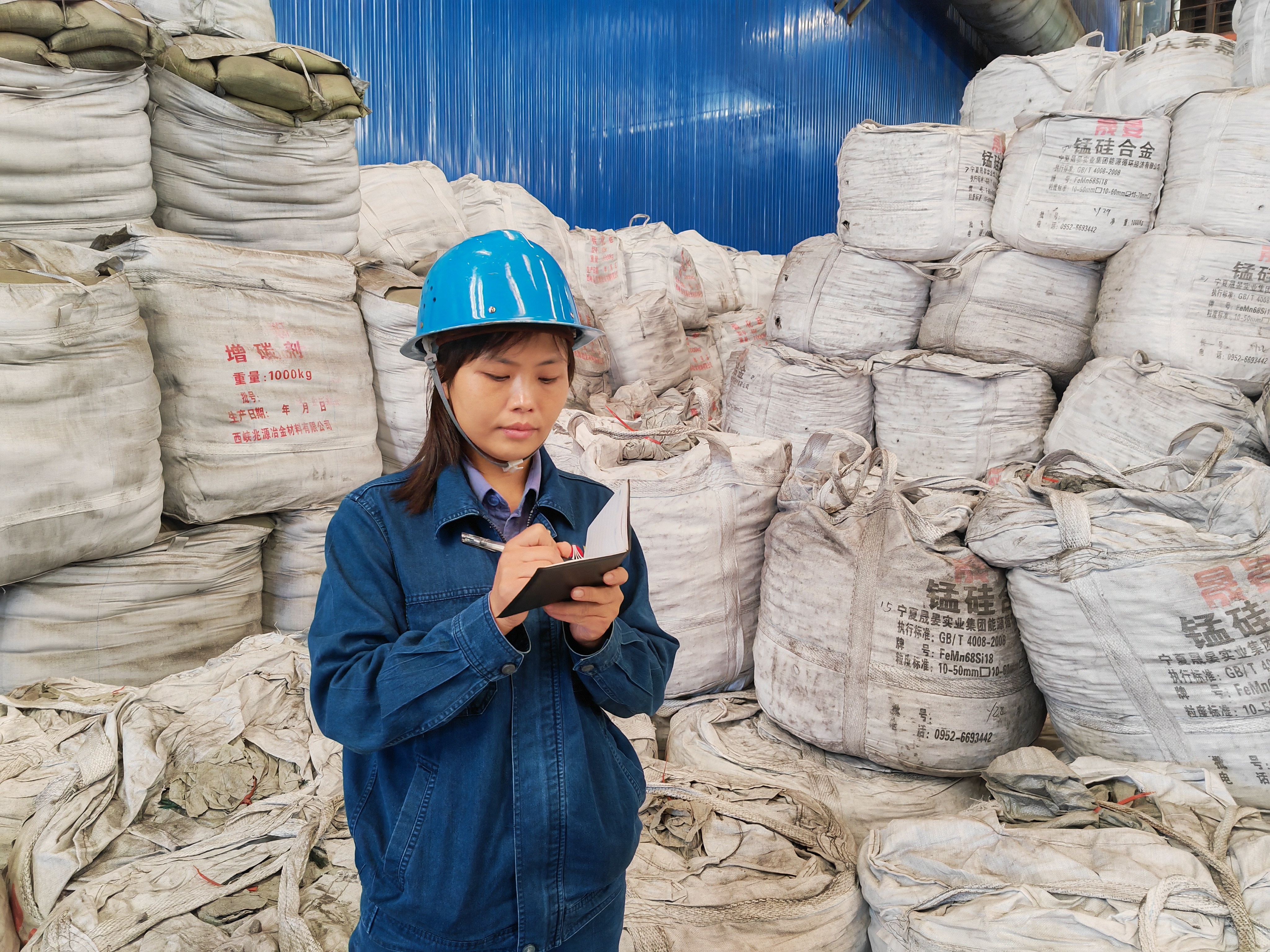 “八一”这个军人的节日，也属于她……