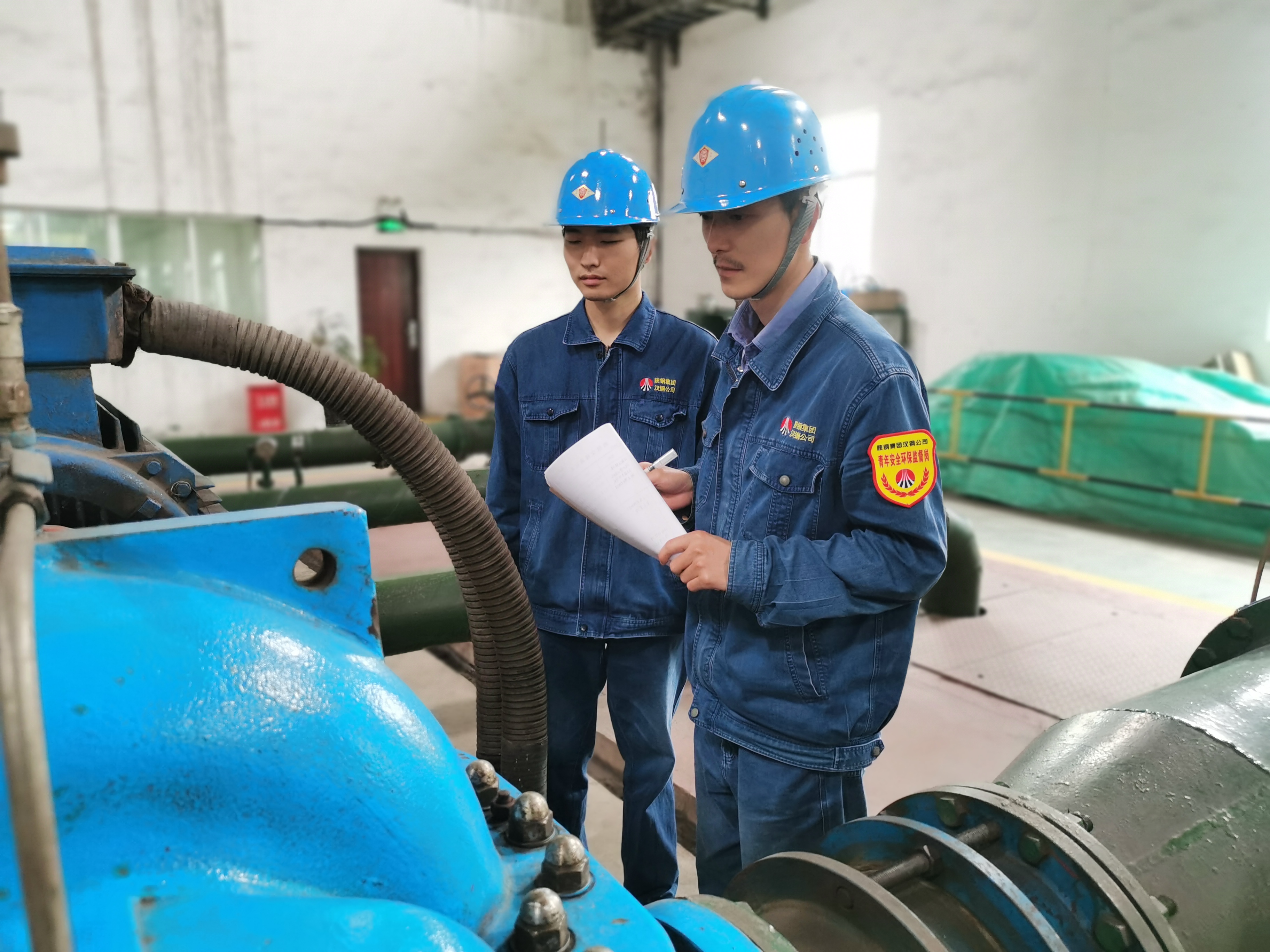 破冰攻坚 争当逆市发展“利刃”