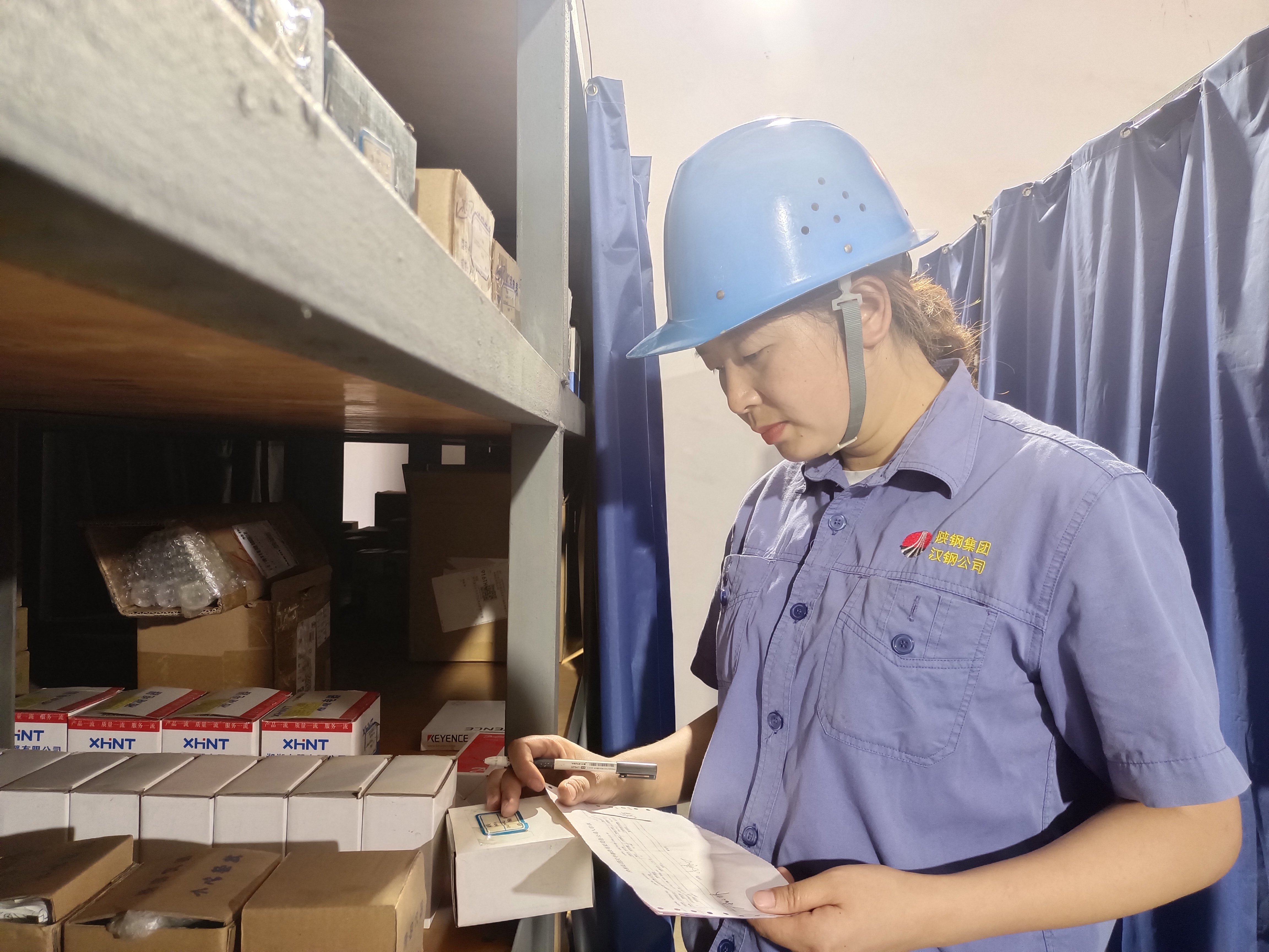 “库”暑下的他们，“炎”值担当