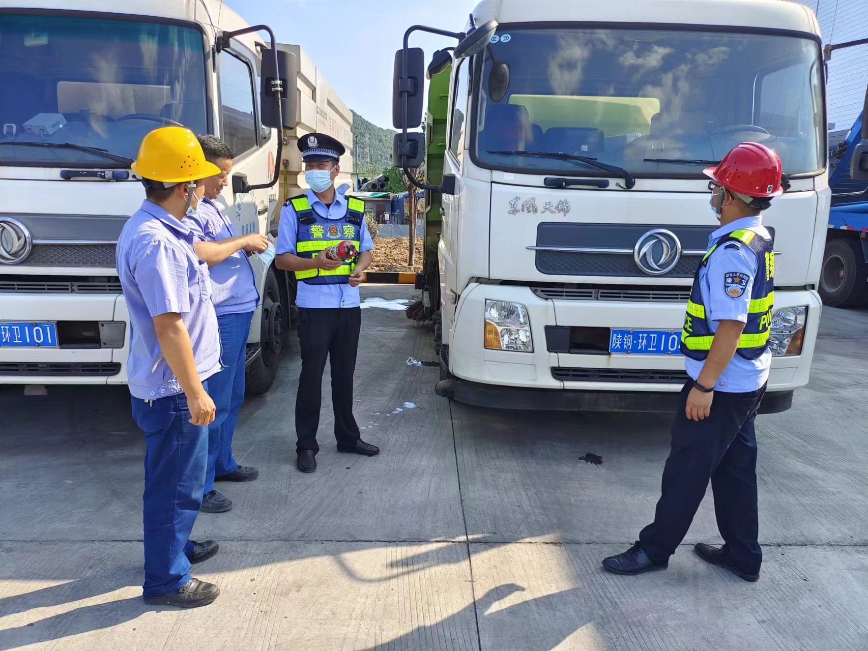 七月流火燃激情 一线坚守战高温