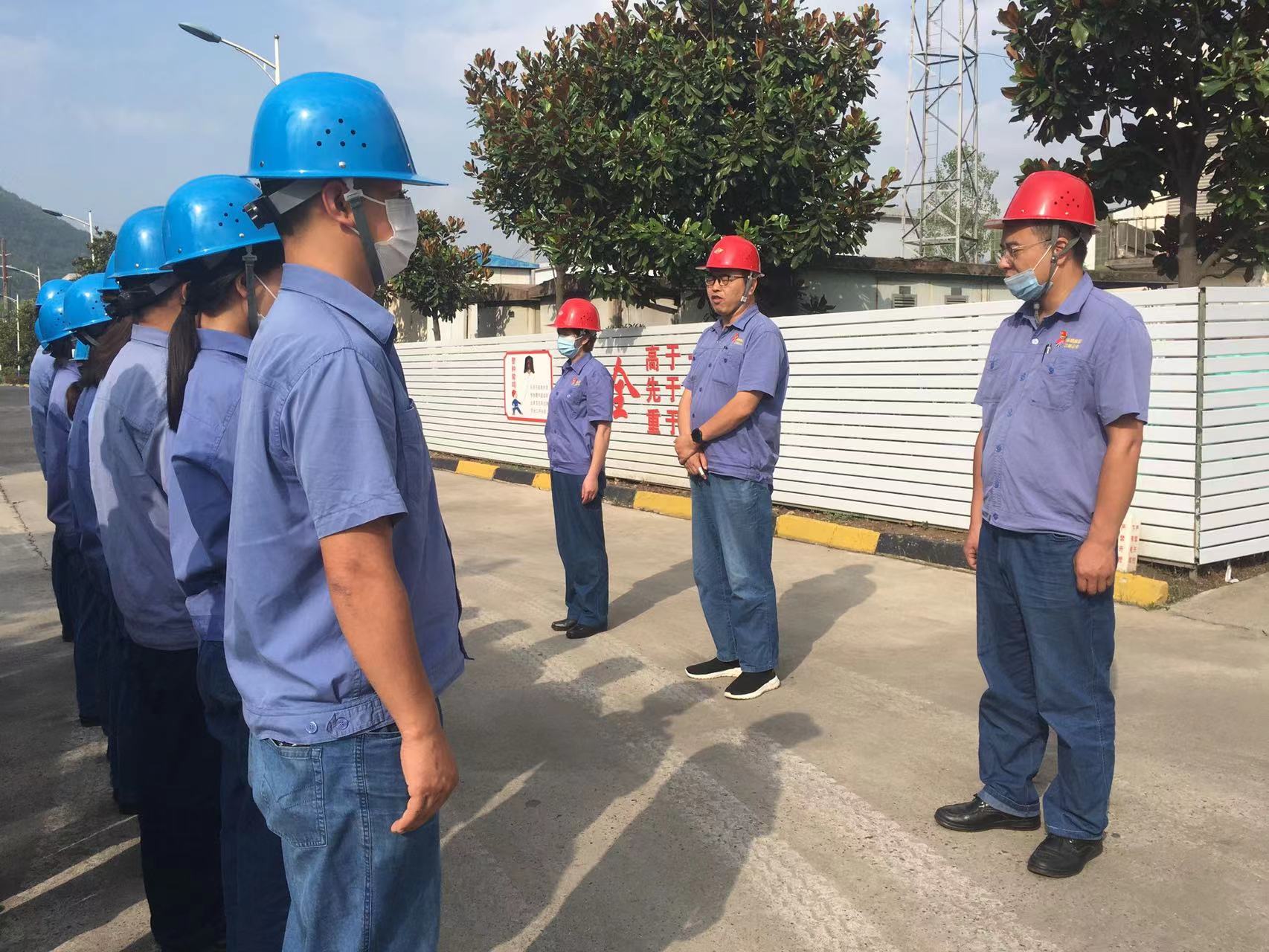 “两聚焦一把斧” 奋起降本再增效