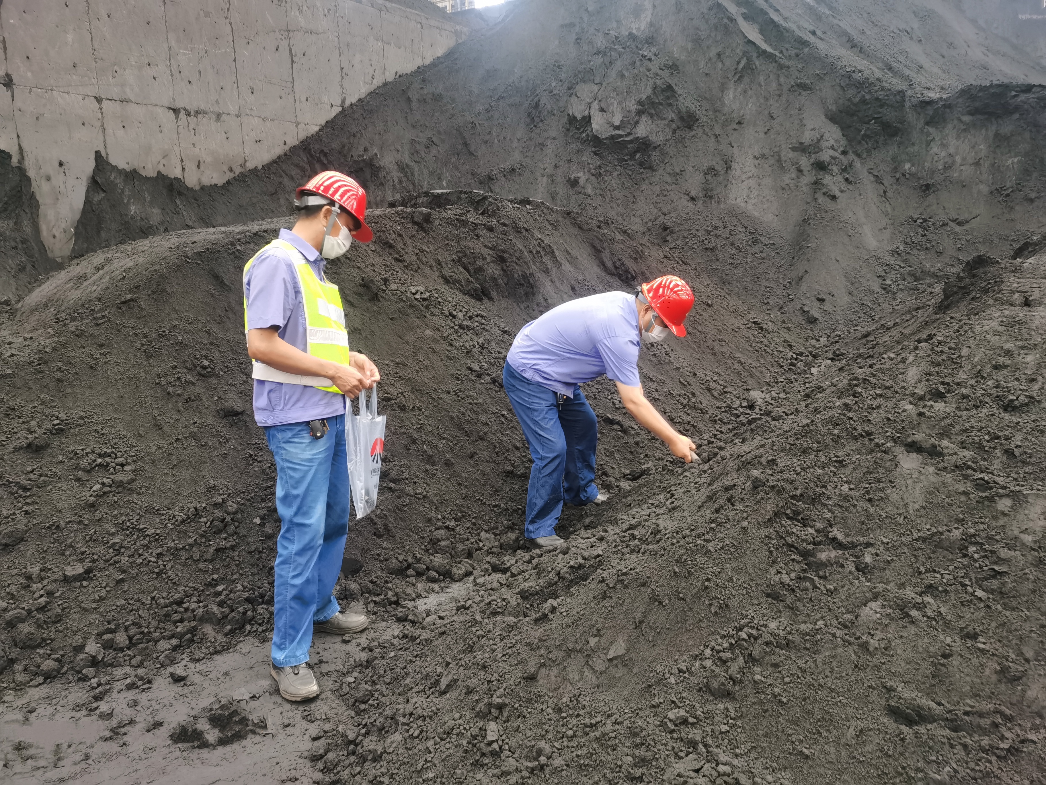 以案促改长鸣钟，筑牢防线促发展