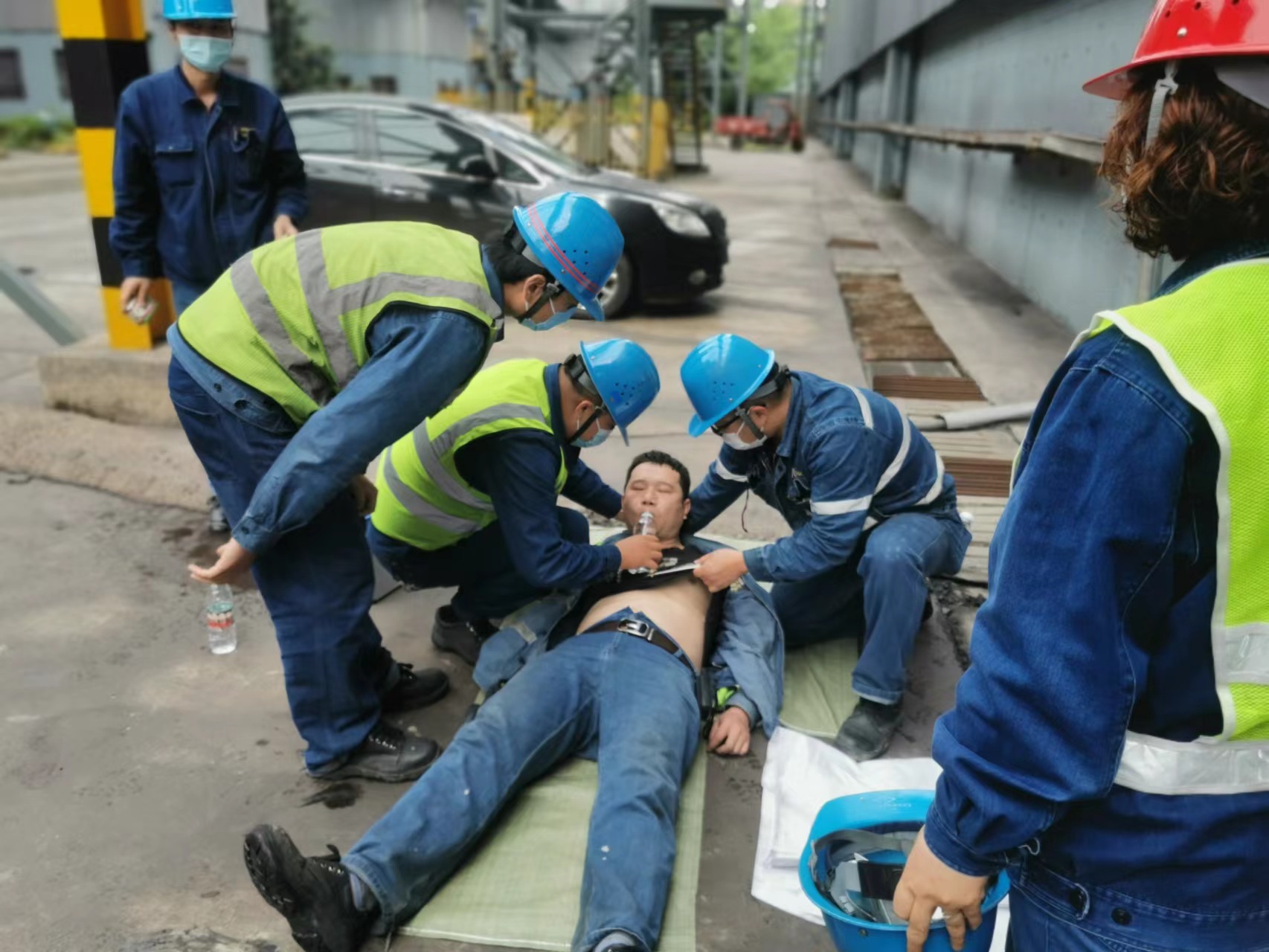 送清凉战高温，计量检验中心沉着应“烤”