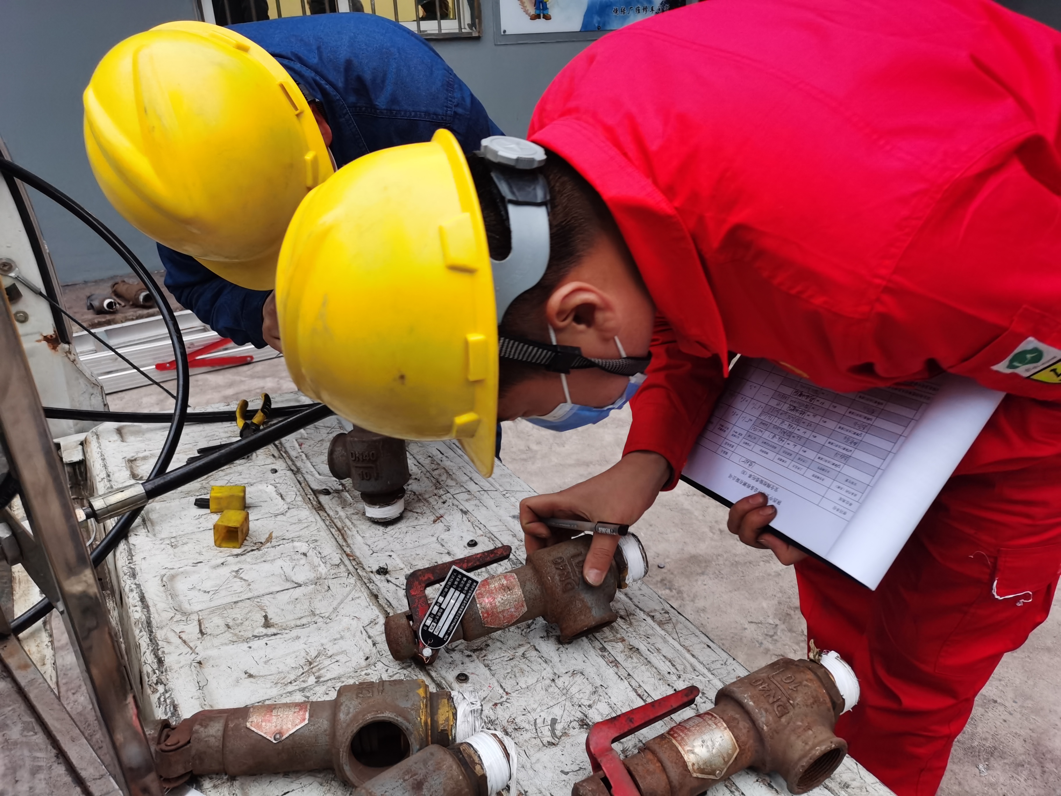 上下同心助力降本增效结硕果