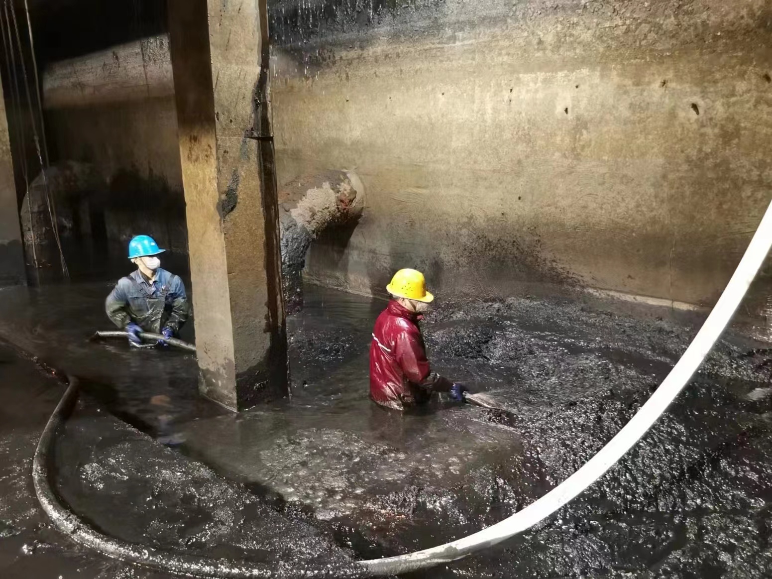 金戈铁马献青春,忠诚敬业铸钢魂 金戈铁马献青春,忠诚敬业铸钢魂