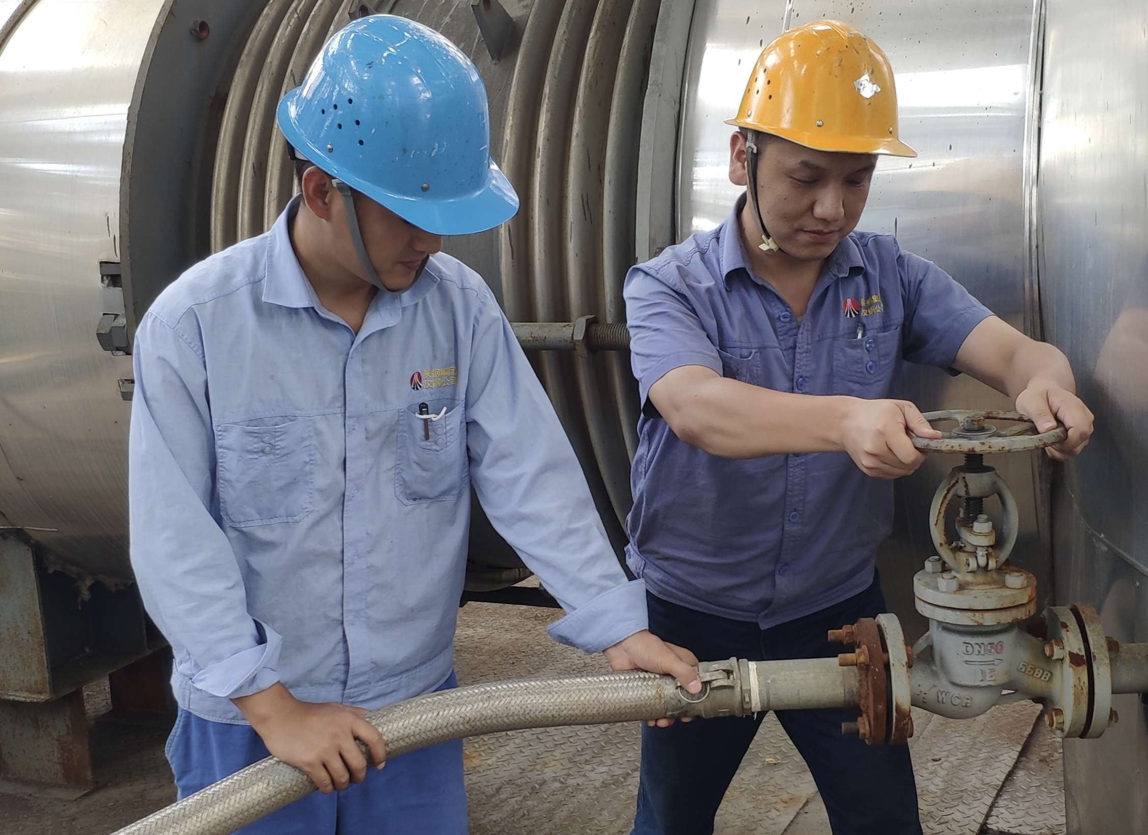 扎根一线 描绘青春最美的模样 扎根一线 描绘青春最美的模样