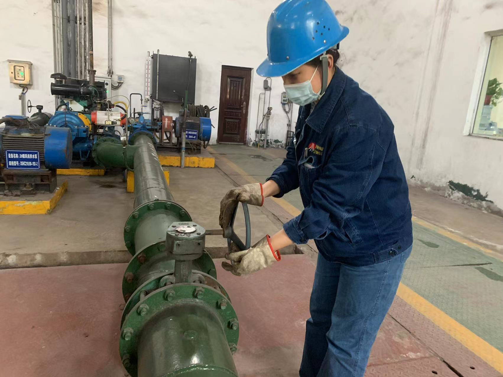 苦练内功强本领 亮剑出招增效益