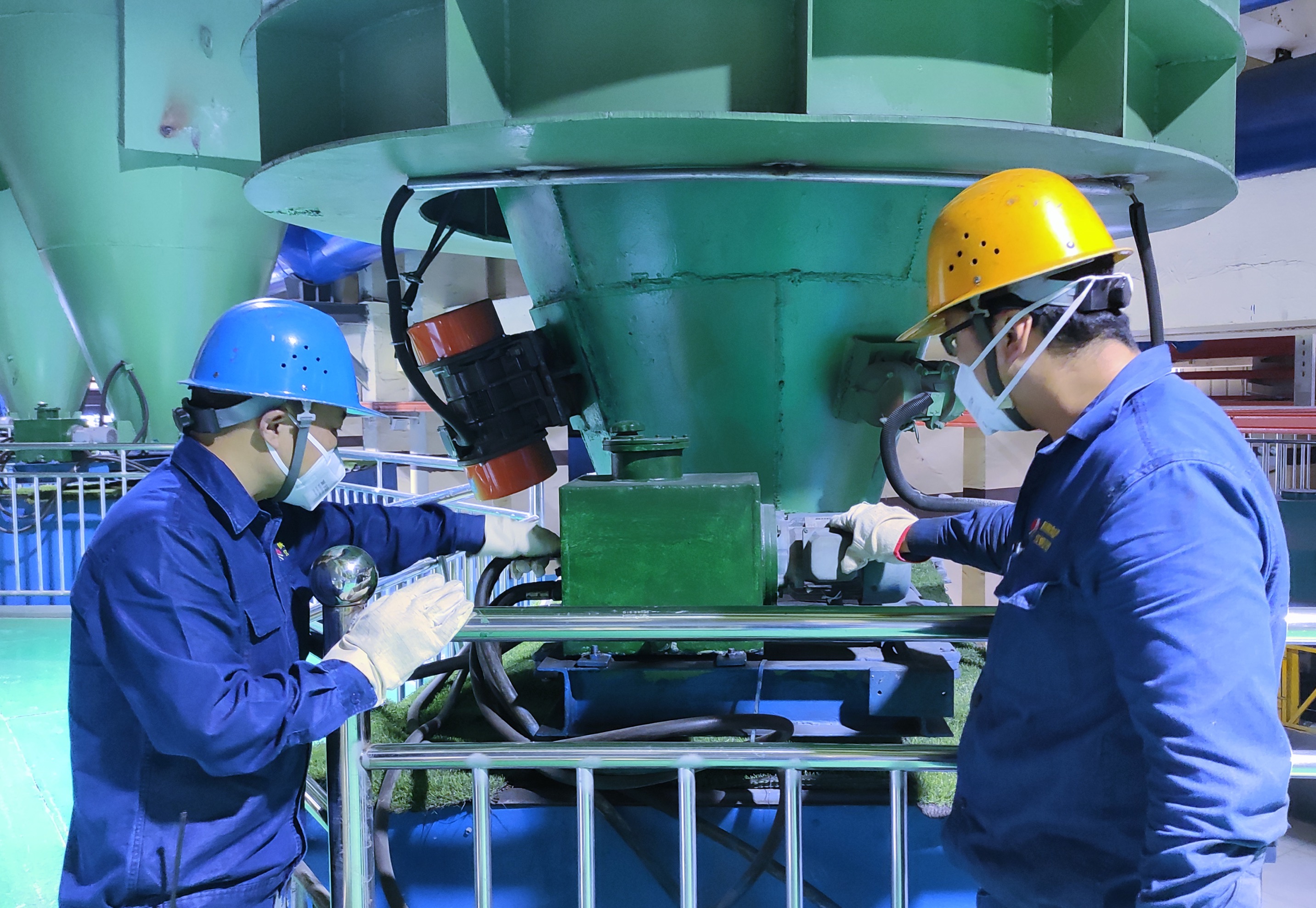 “多种身份”的青安岗员 “多种身份”的青安岗员