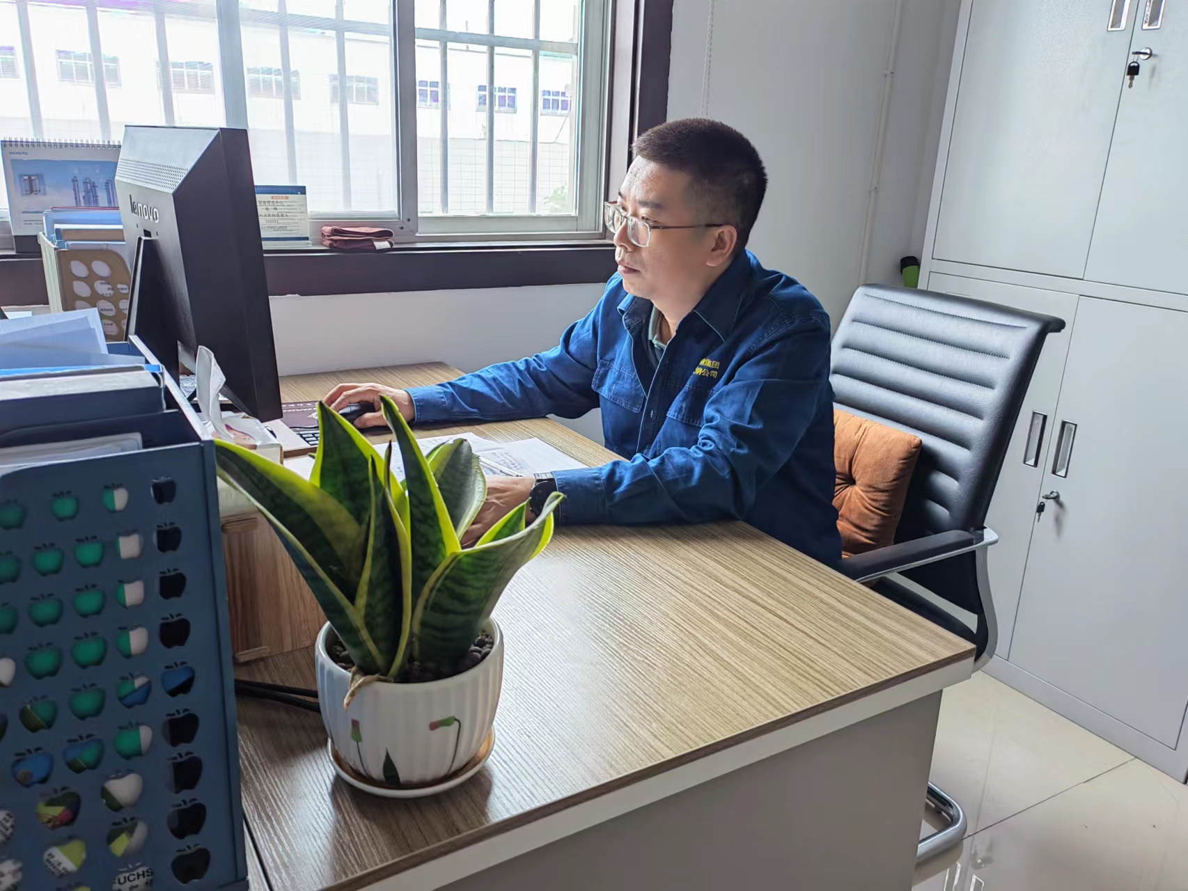 采购路上的追光者