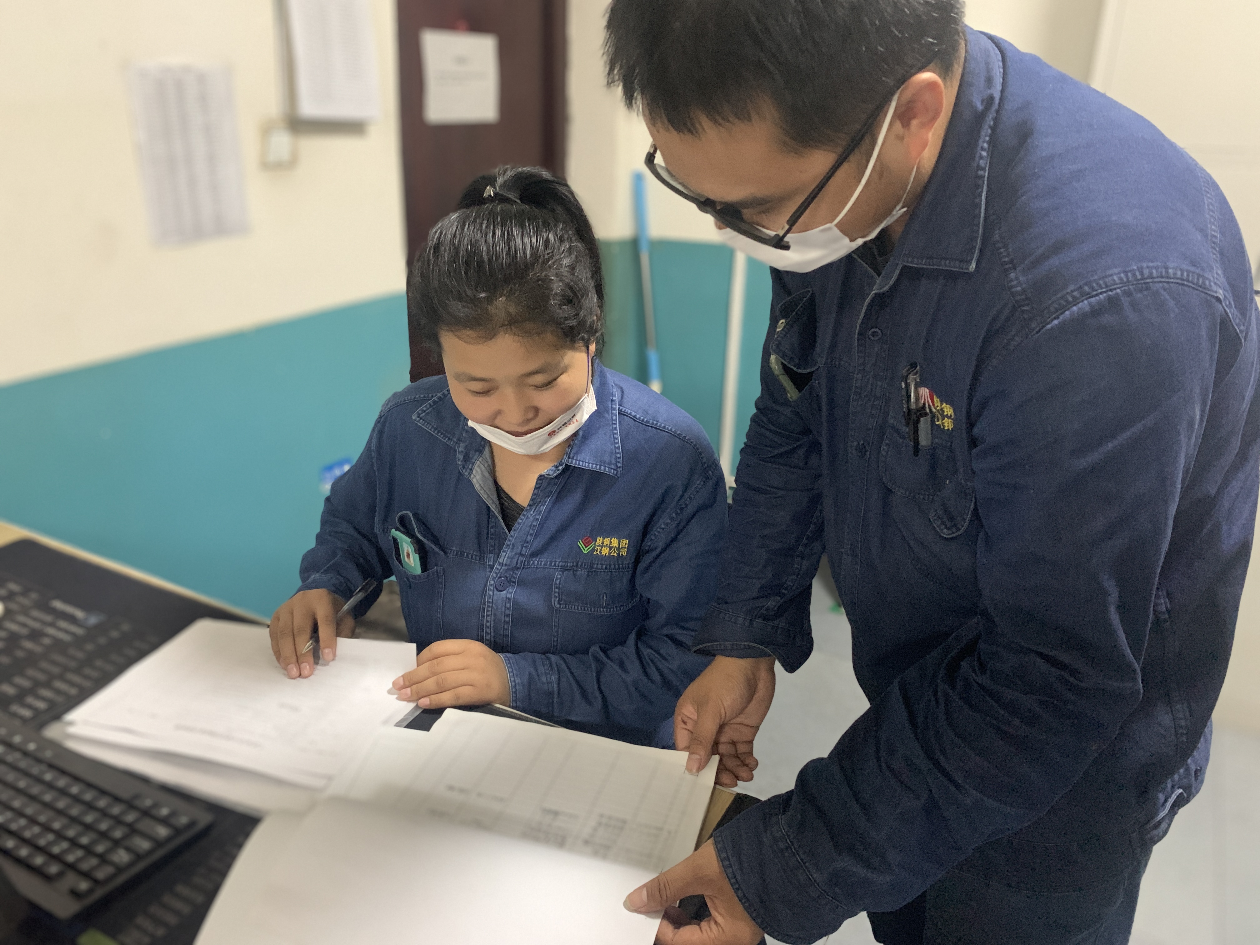 抓实“质量月”活动 筑牢质量发展之基