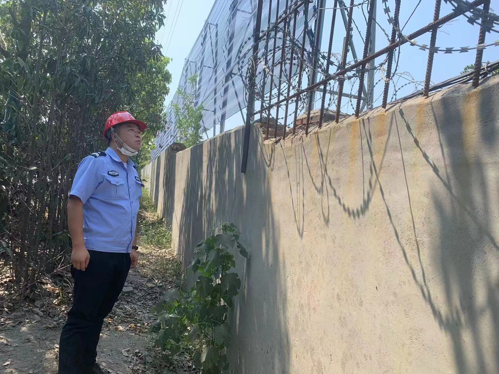 坚守岗位，做节日平安的“守护者”