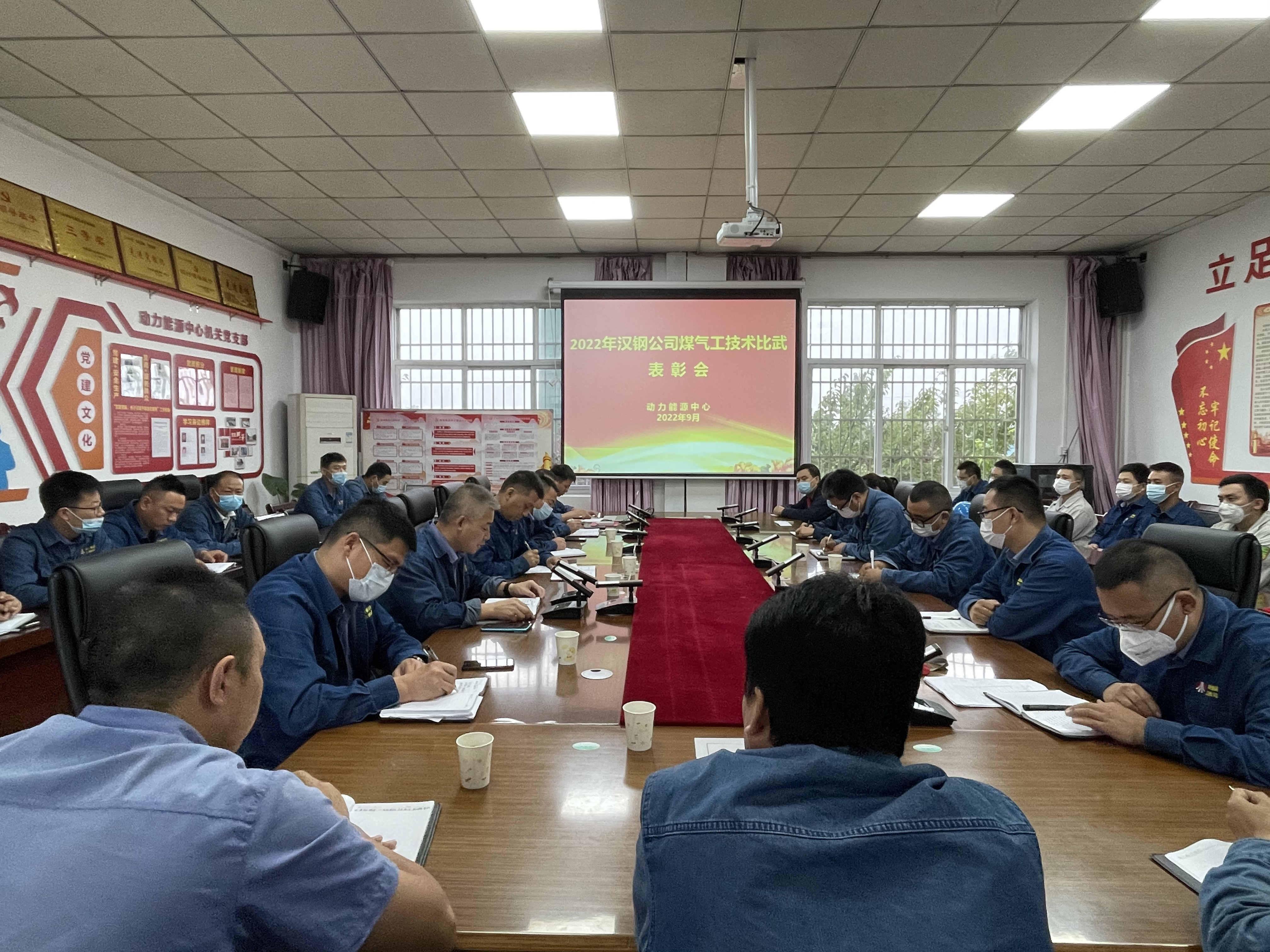 以人才“洼地” 筑发展“高地”