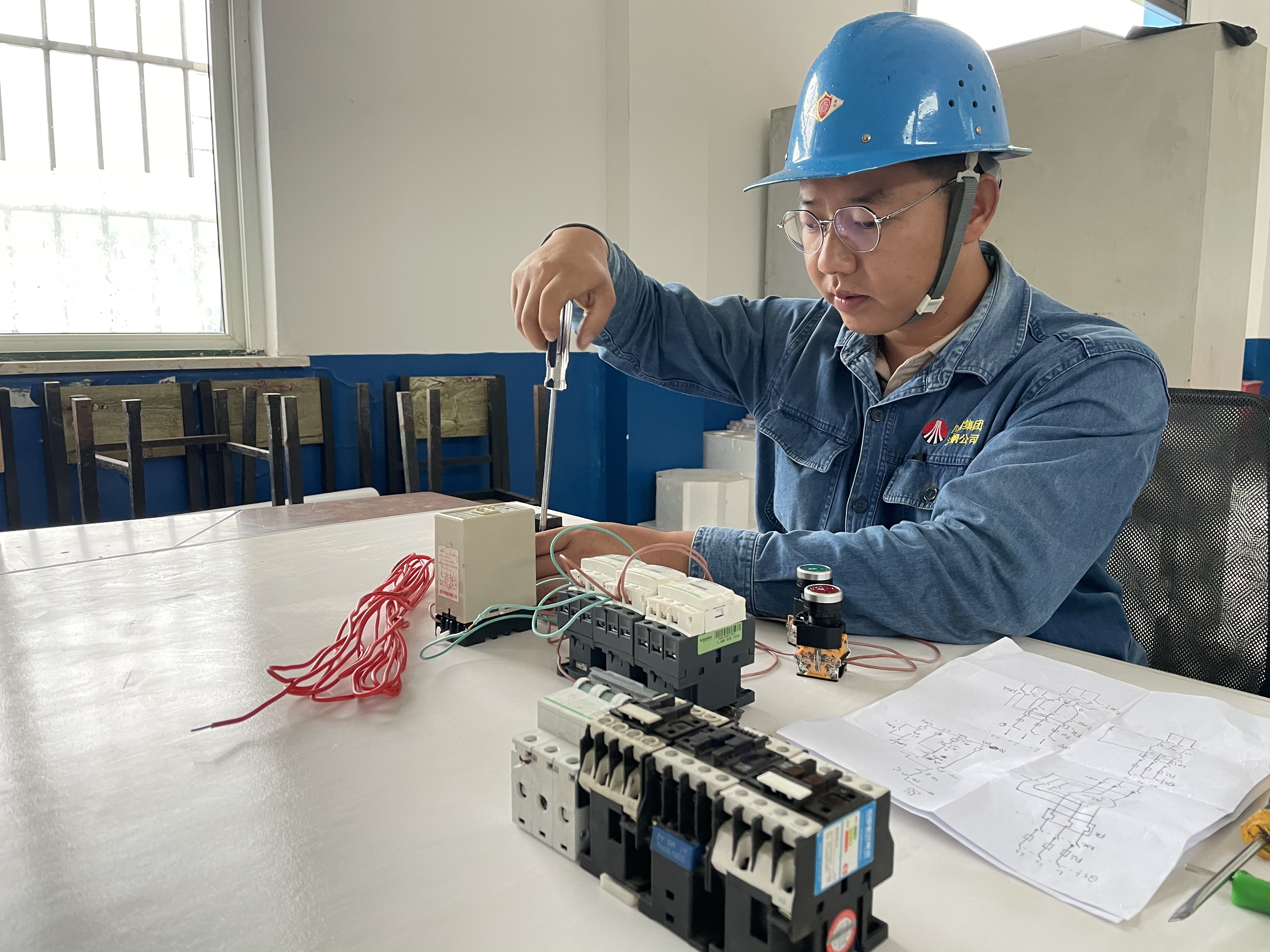 以人才“洼地” 筑发展“高地”