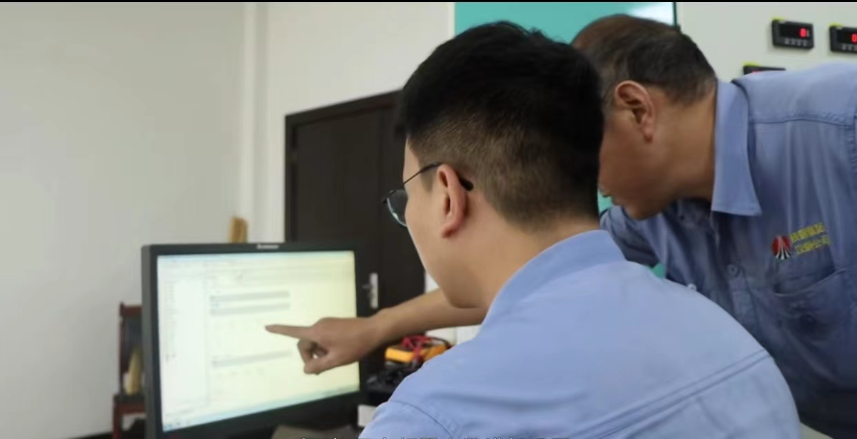 劳模工作室的光与热