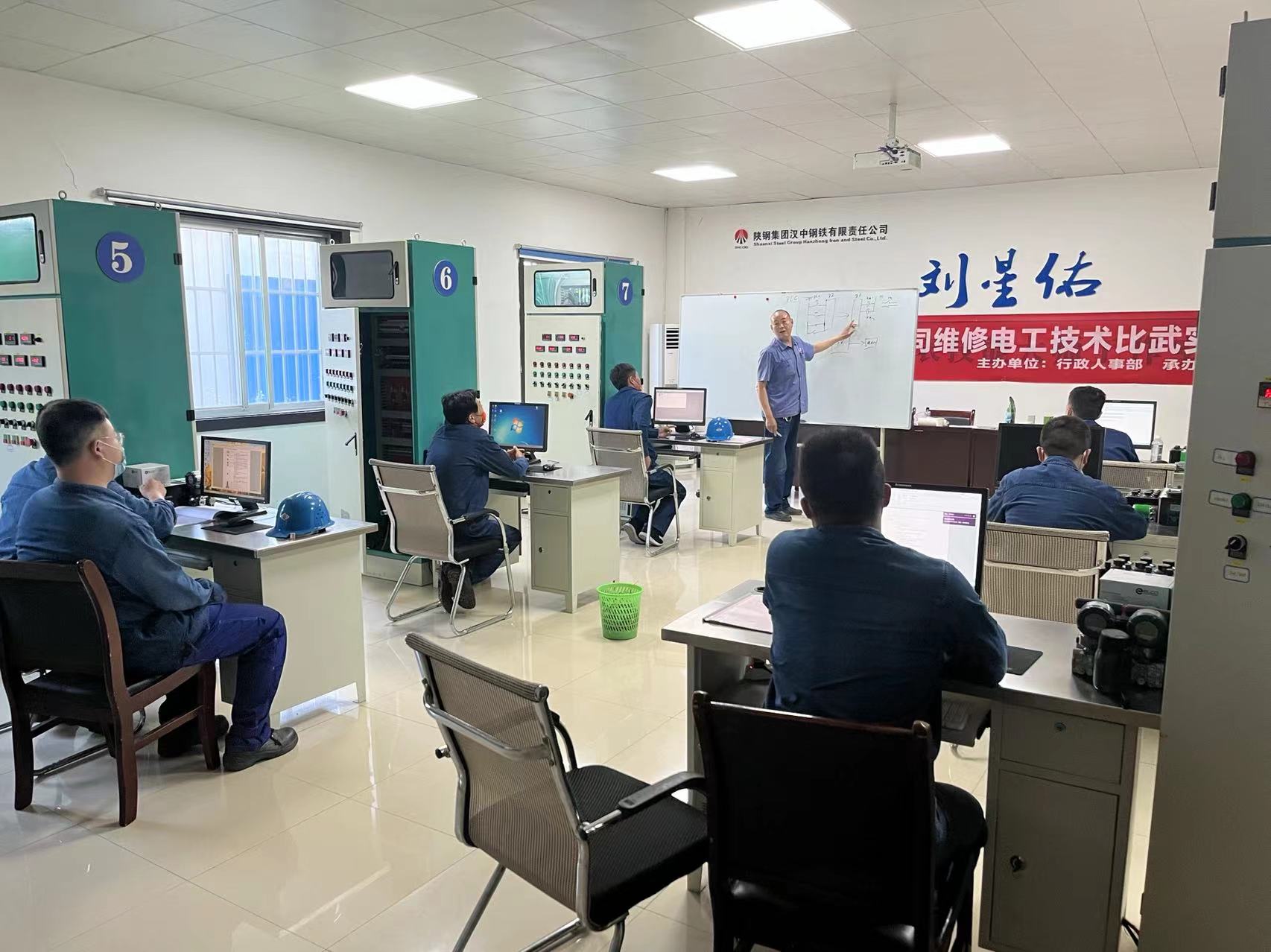 劳模工作室的光与热