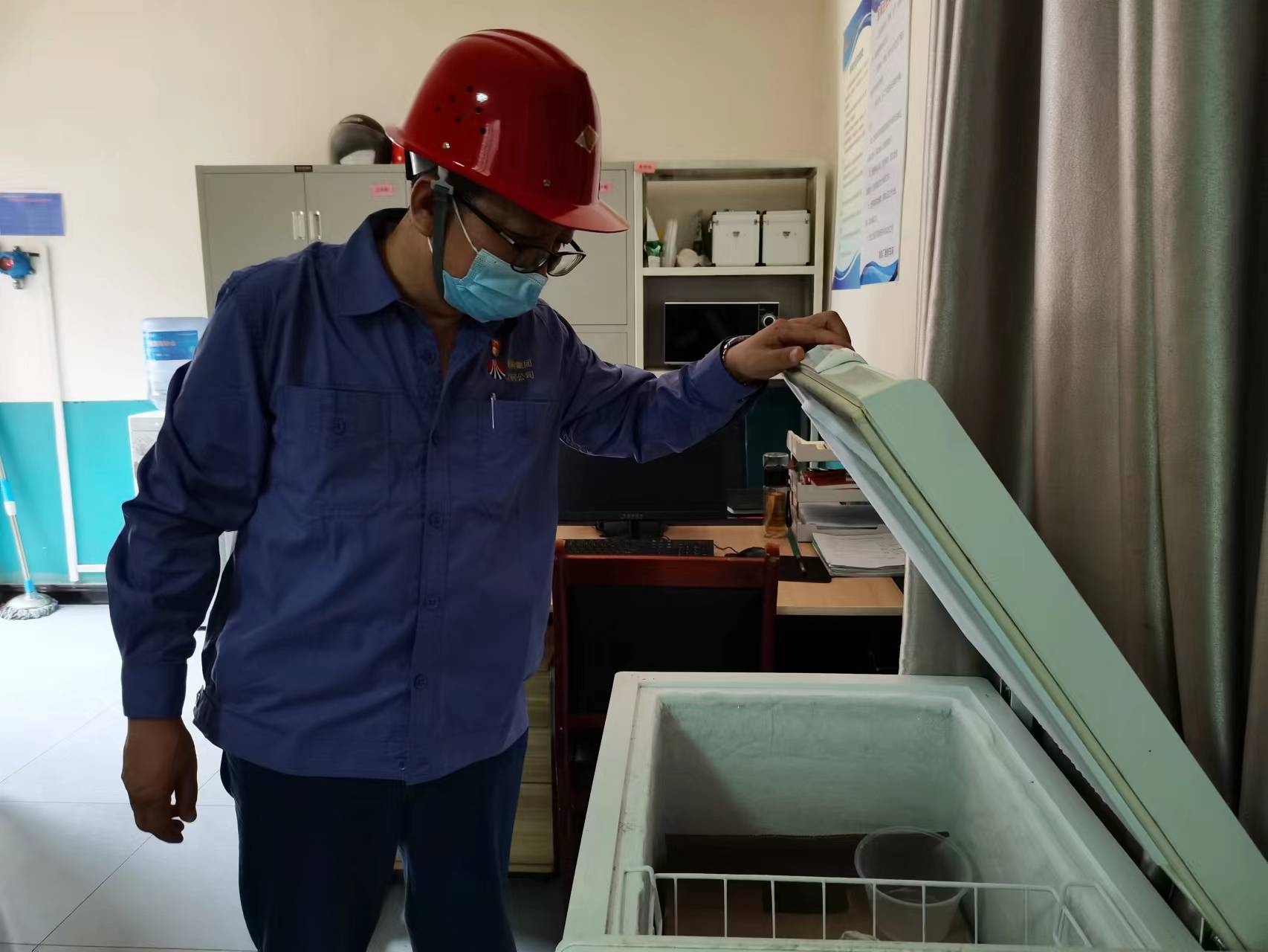 严把“廉洁关” 杜绝“节日病”