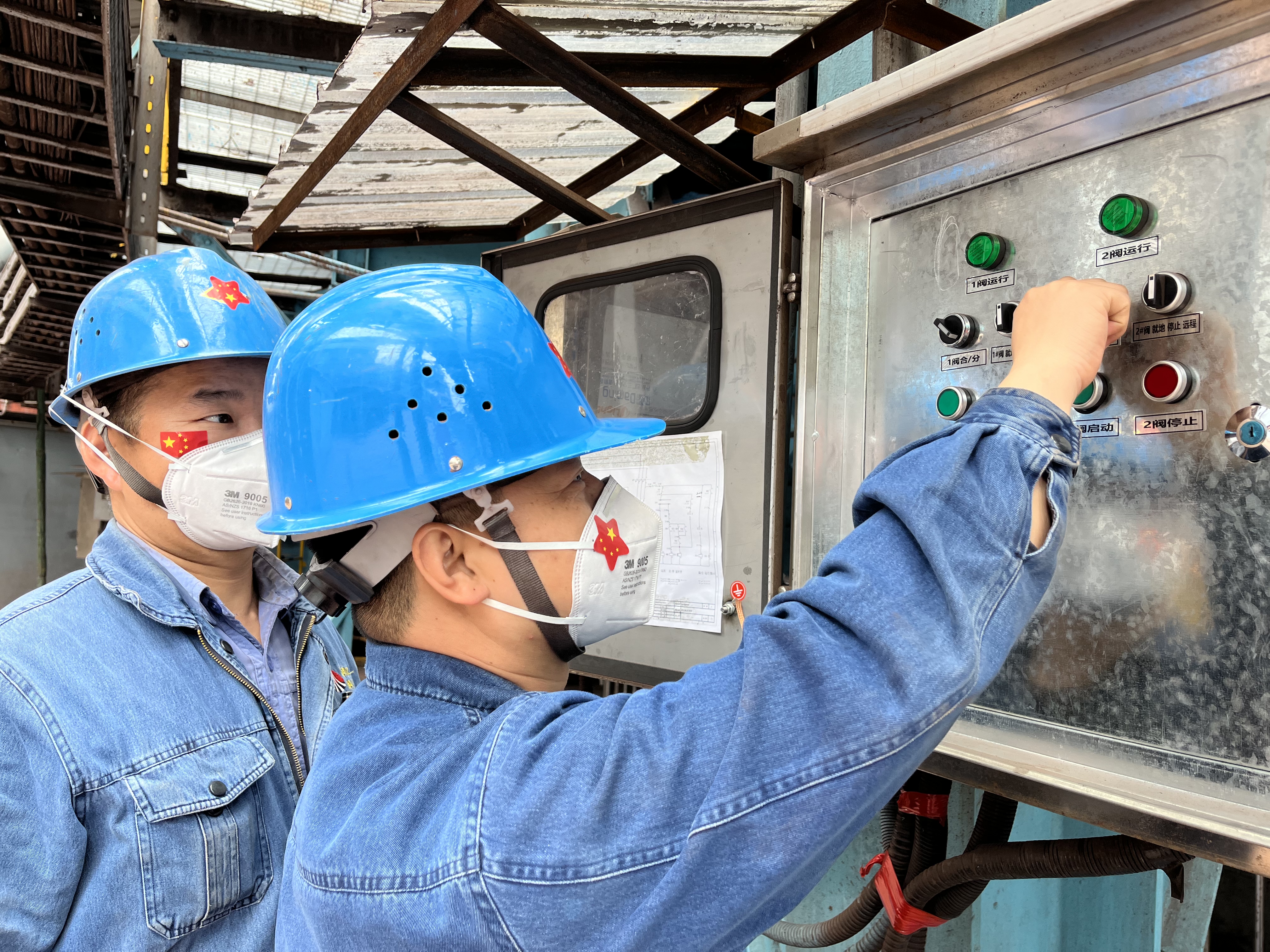 看到这抹“中国红”,我们想说 看到这抹“中国红”,我们想说