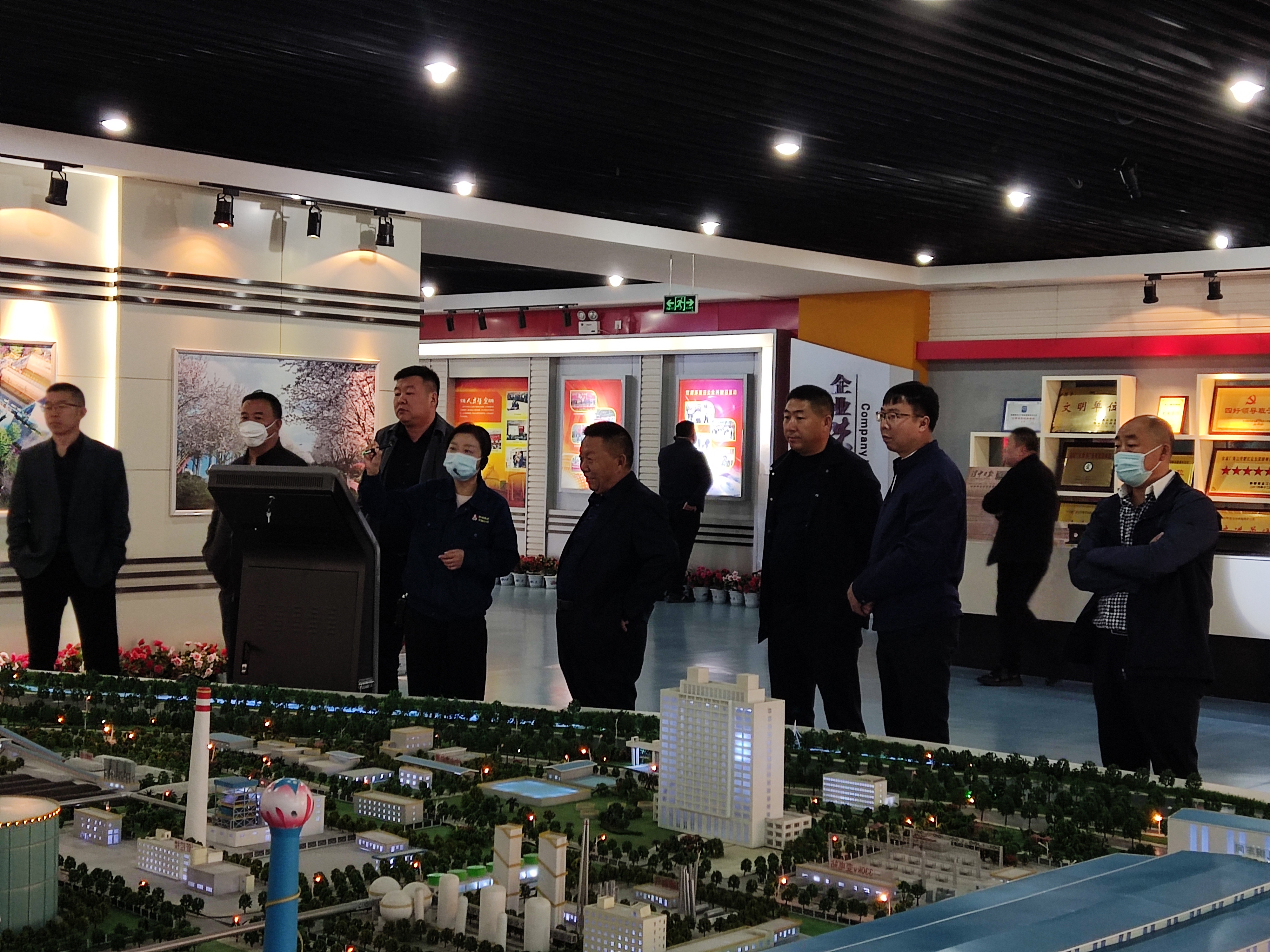 紧密协作、互惠双赢!武威荣华集团公司董事长张严德一行到汉钢公司走访交流 紧密协作、互惠双赢!武威荣华集团公司董事长张严德一行到汉钢公司走访交流