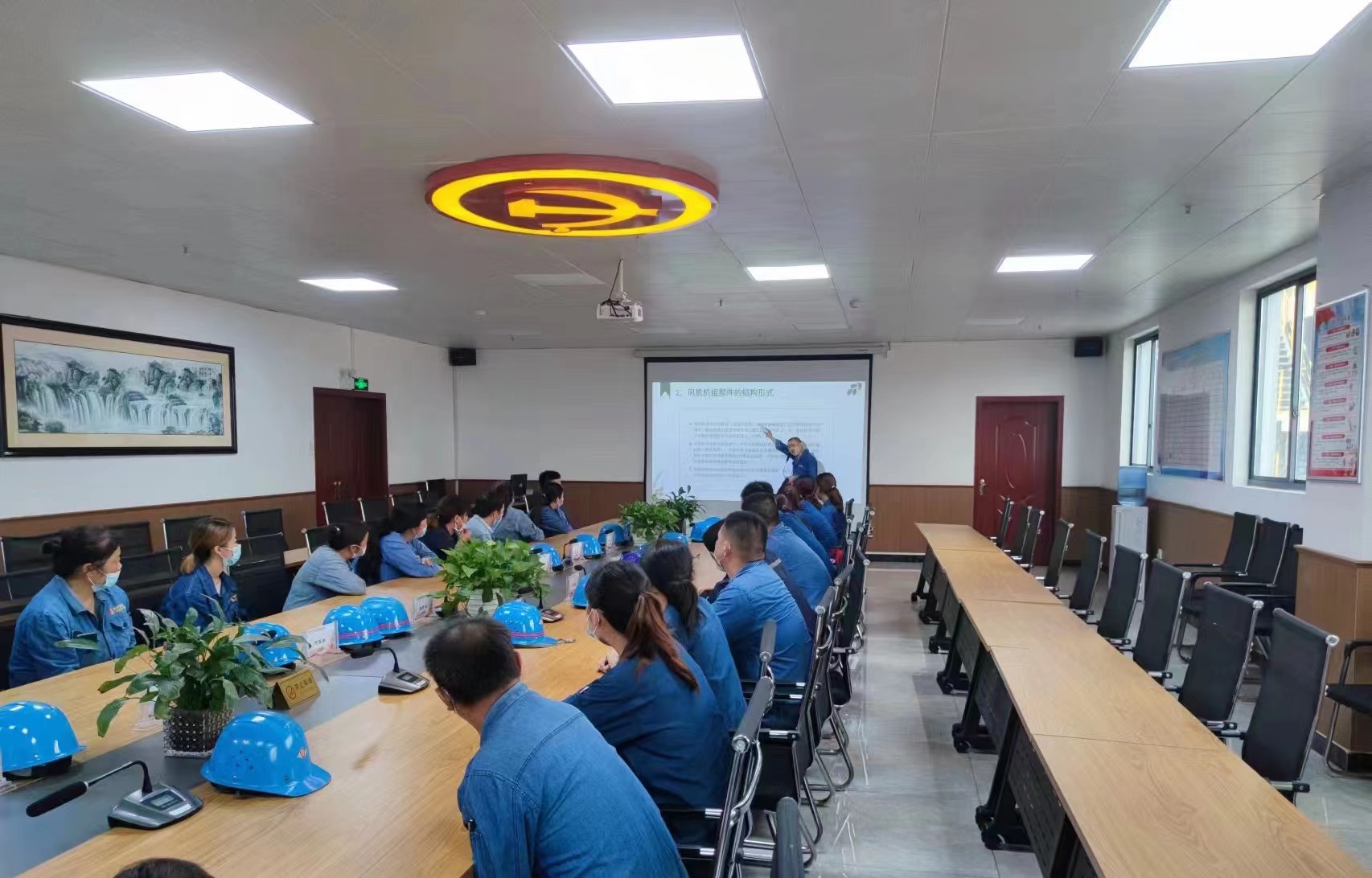 学做结合转作风 廉政建设开好局