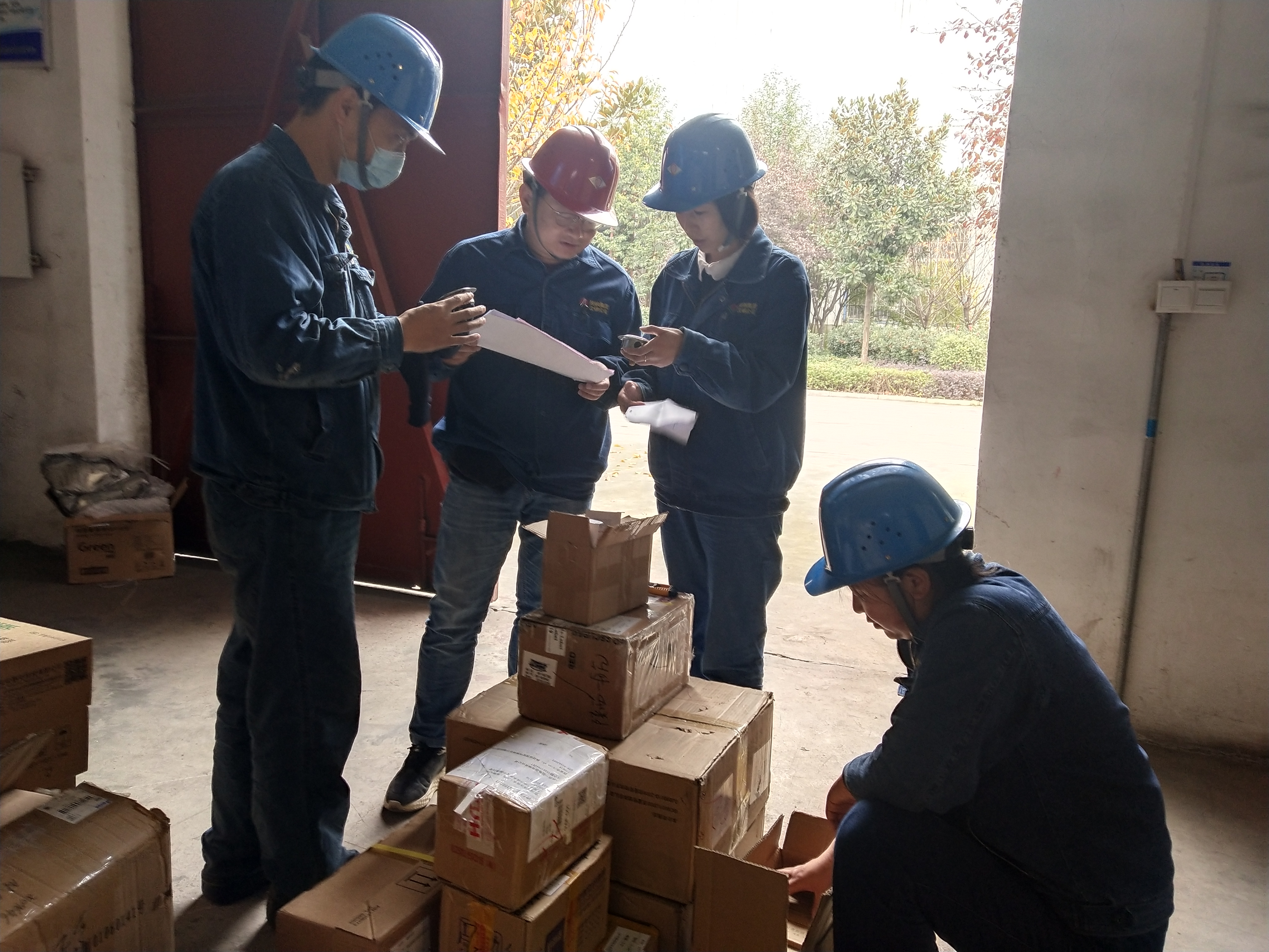 精耕细作 保生产“抠”效益