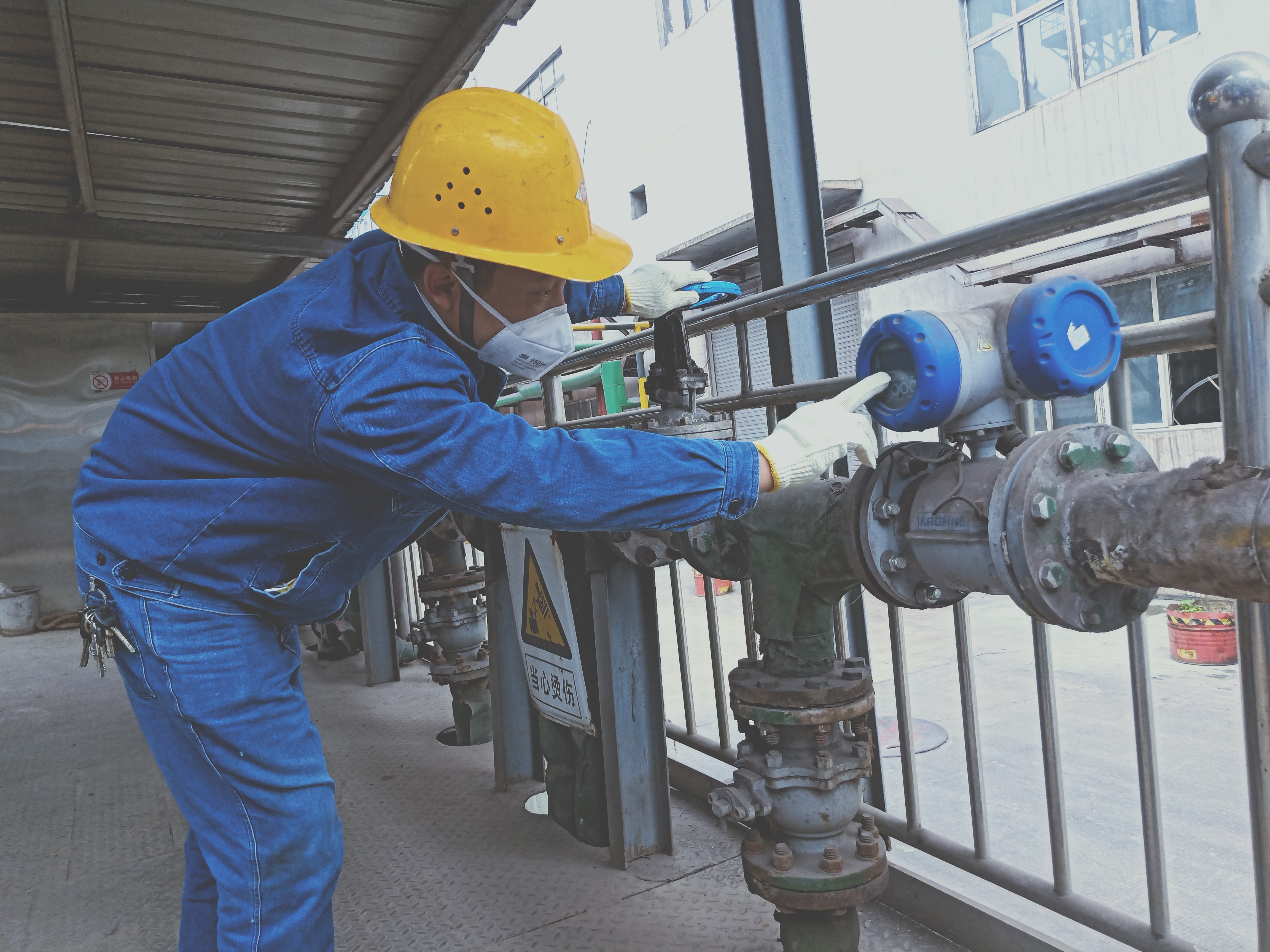 化身“多面手”，当好班组“护航人”