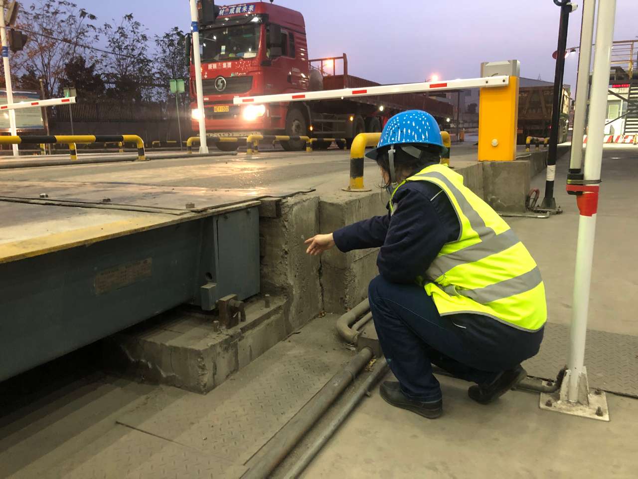 群策群力抓班组，同心同频筑安全