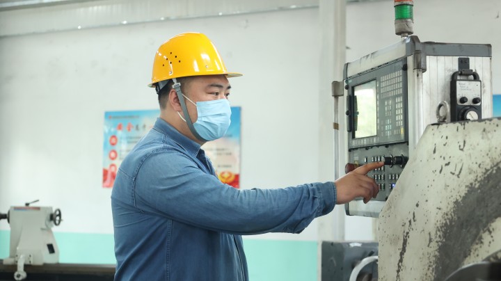 刘辉：闪耀在一线的“金牌守门员”