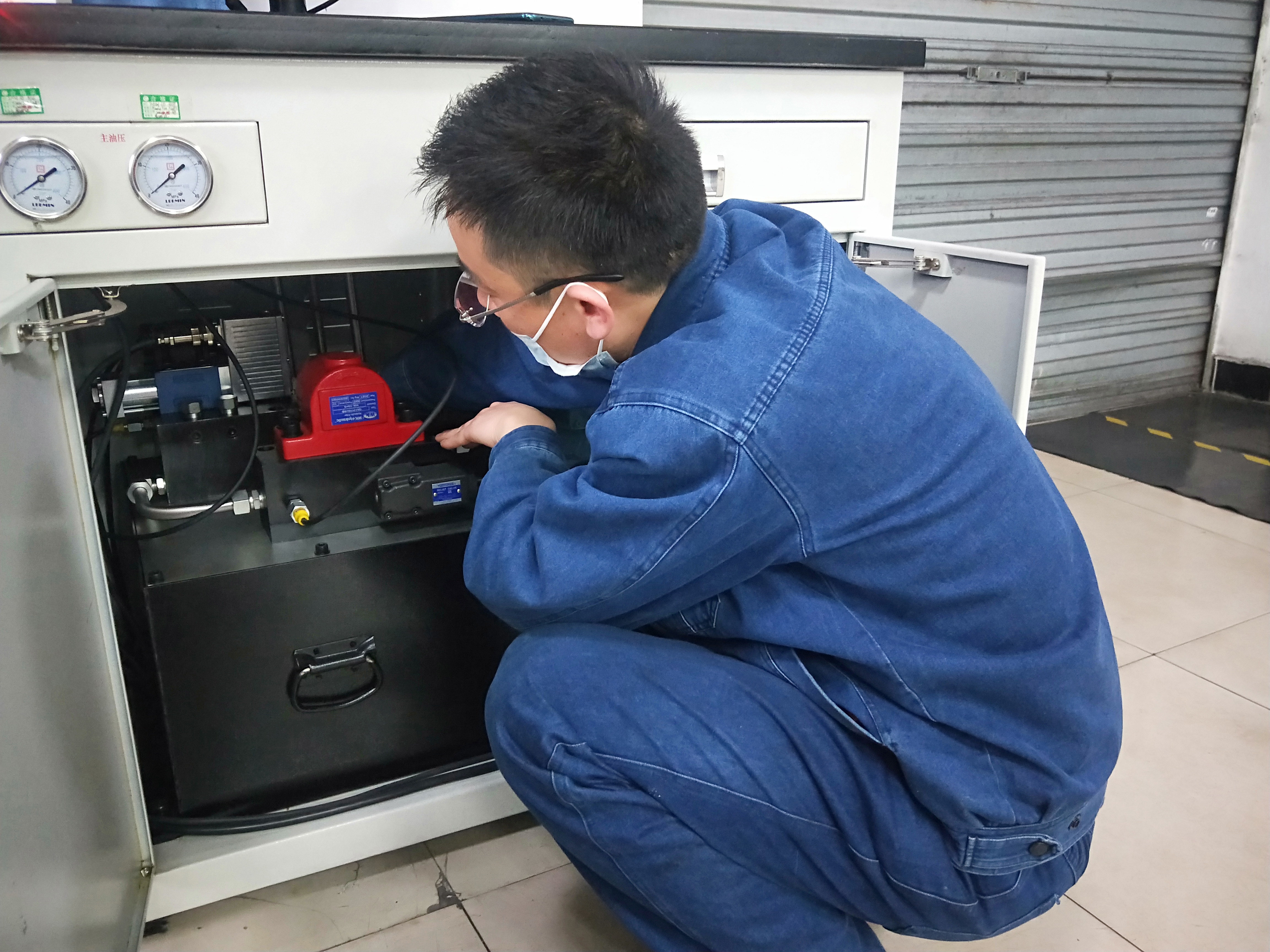 推进设备管理，奏响计量新韵