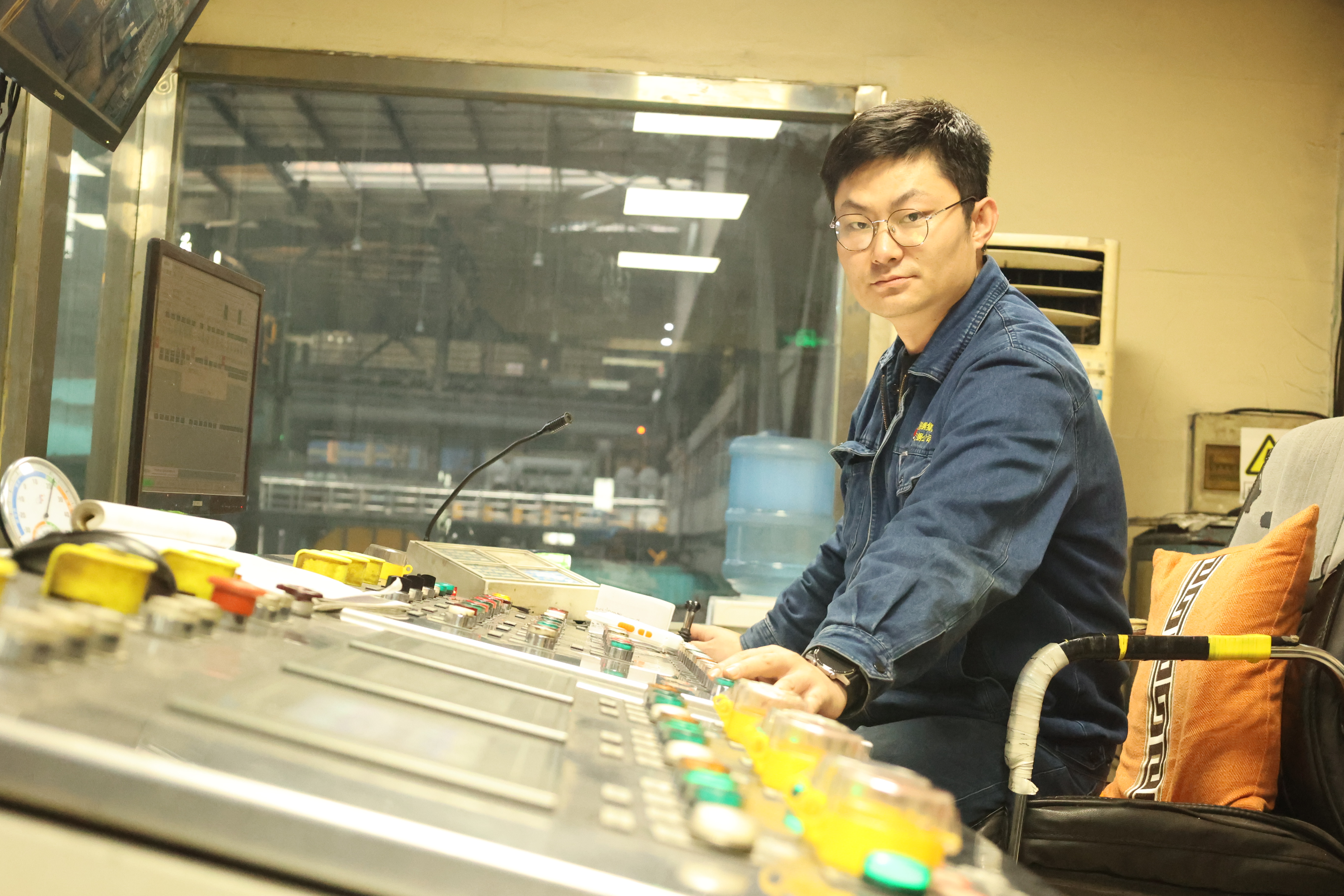 瞧！他们是全能的“驯龙战士”