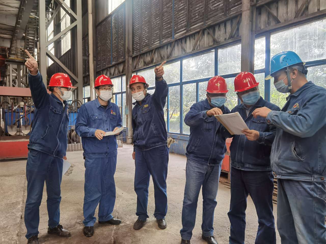 紧握“红色方向盘” 走好效益轧钢“赶考路” 紧握“红色方向盘” 走好效益轧钢“赶考路”