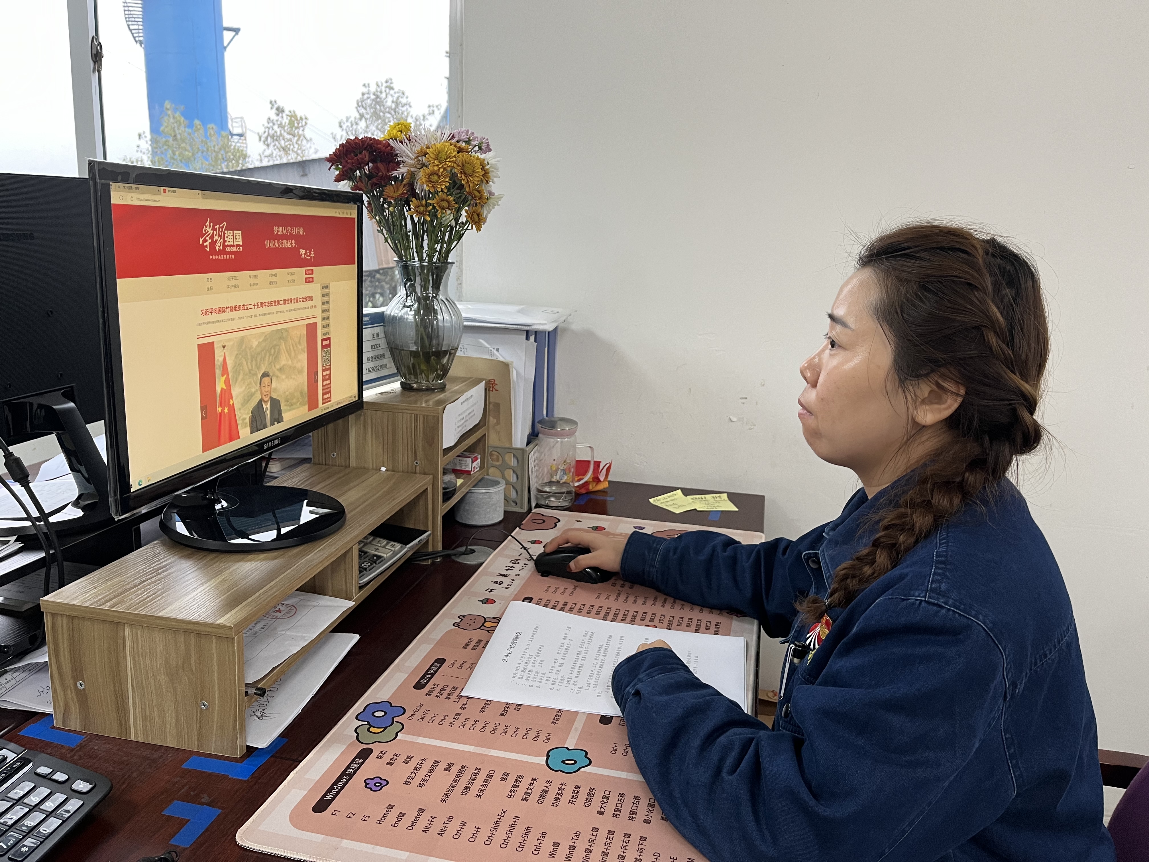 今天，我们把镜头对准自己