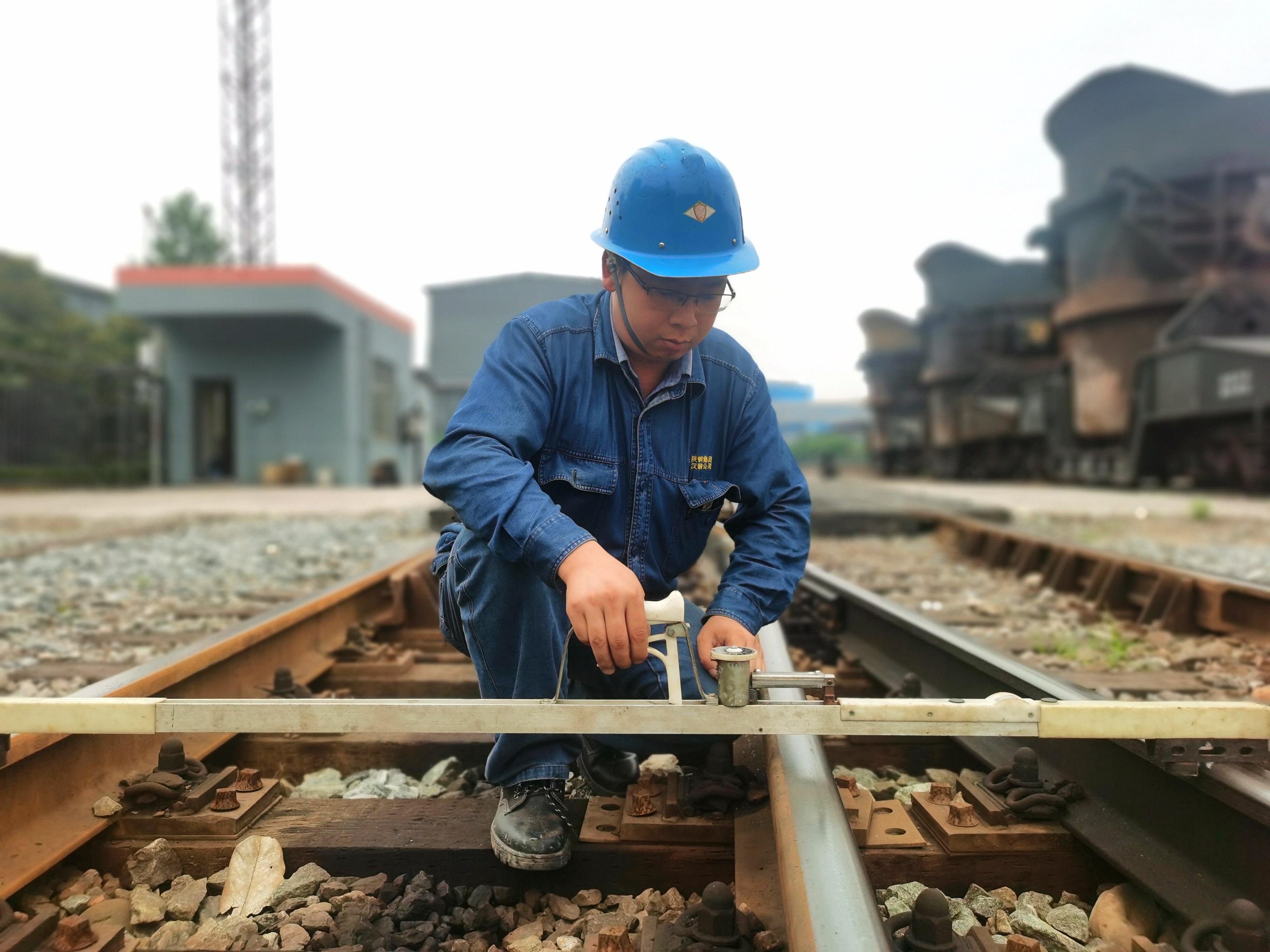 创新思路，干出实效，争做降本增效排头兵