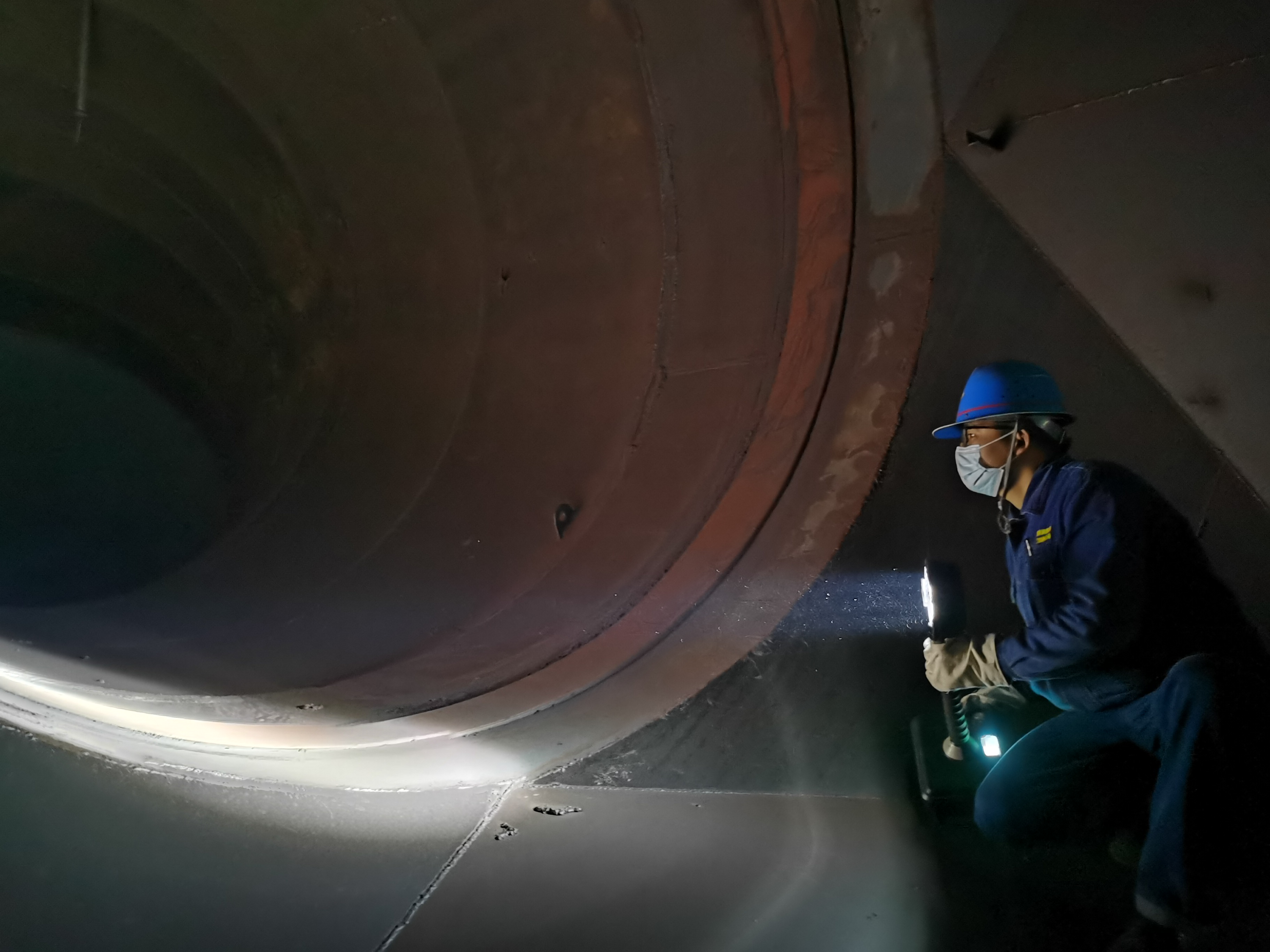 寒风凛冽，这里却热情似火