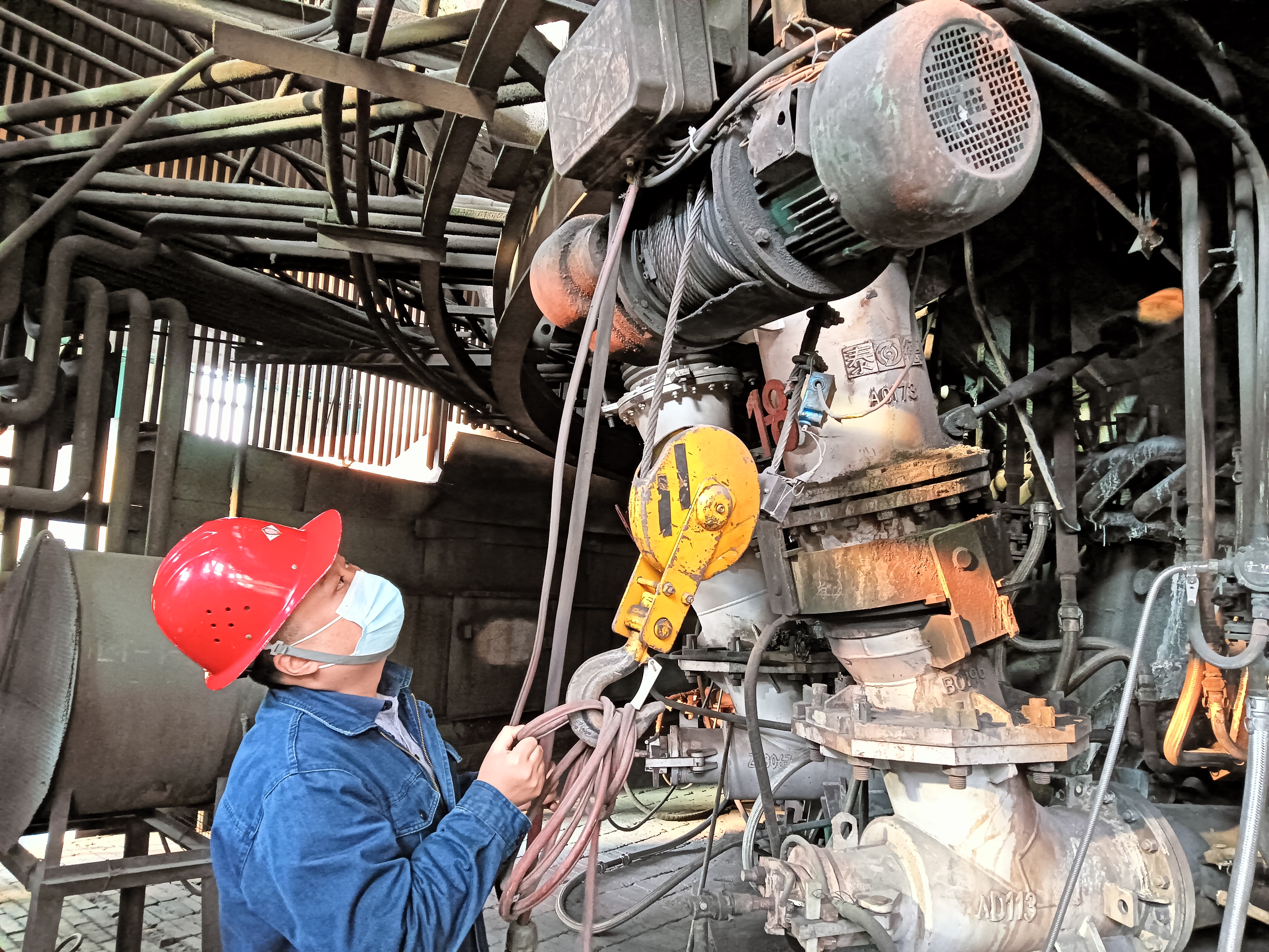 “小帅”变“大帅”,这个炉长不简单 “小帅”变“大帅”,这个炉长不简单