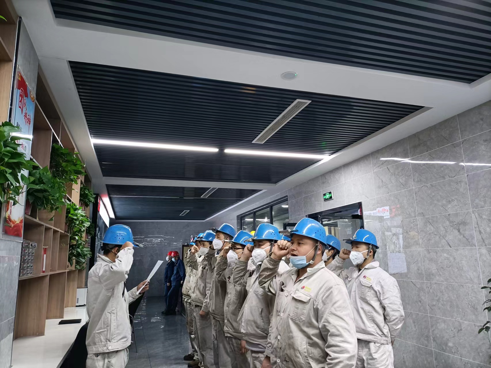 这个班组为何行 只缘降本有秘笈