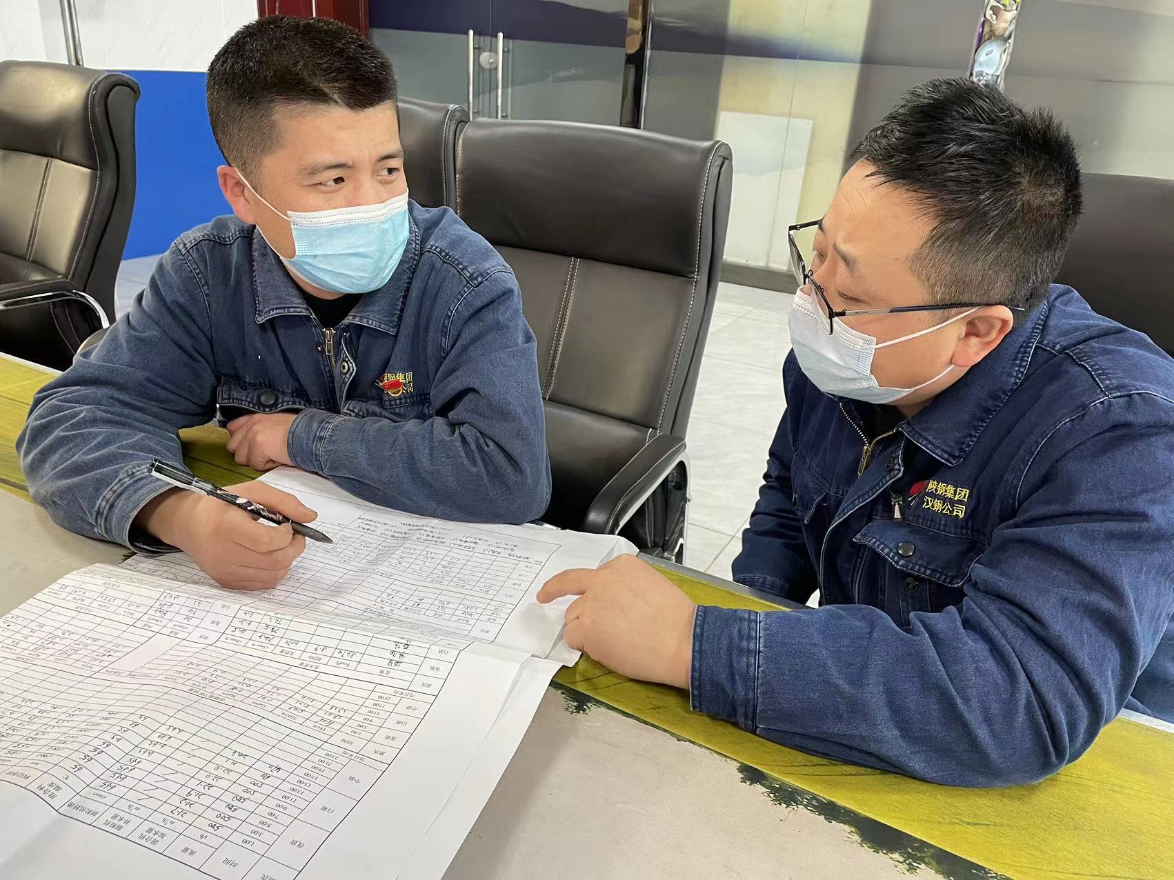 让“学习强国”成为党员的“充电站”