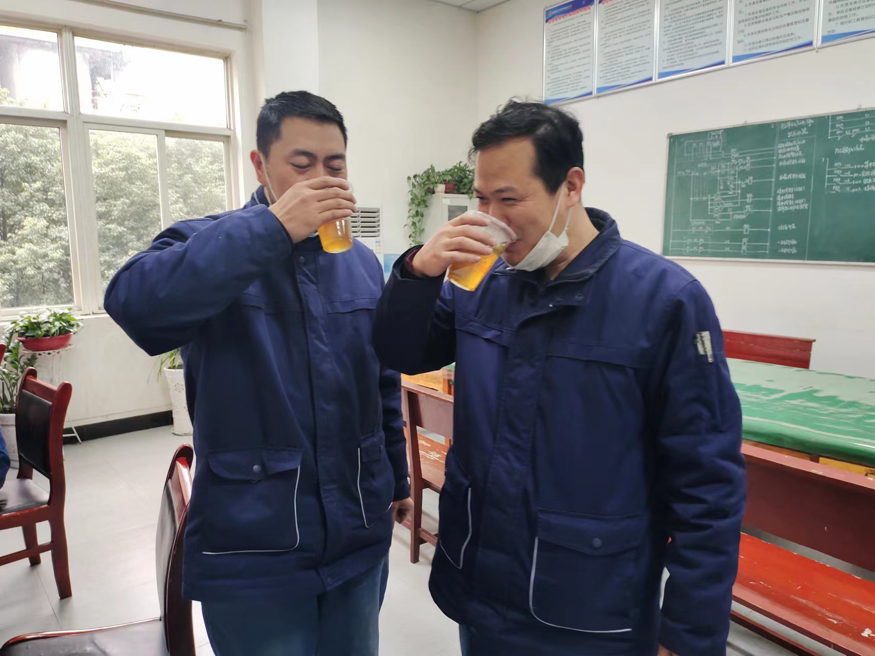 这一年，他们用实际行动托起炼铁人“稳稳的幸福”