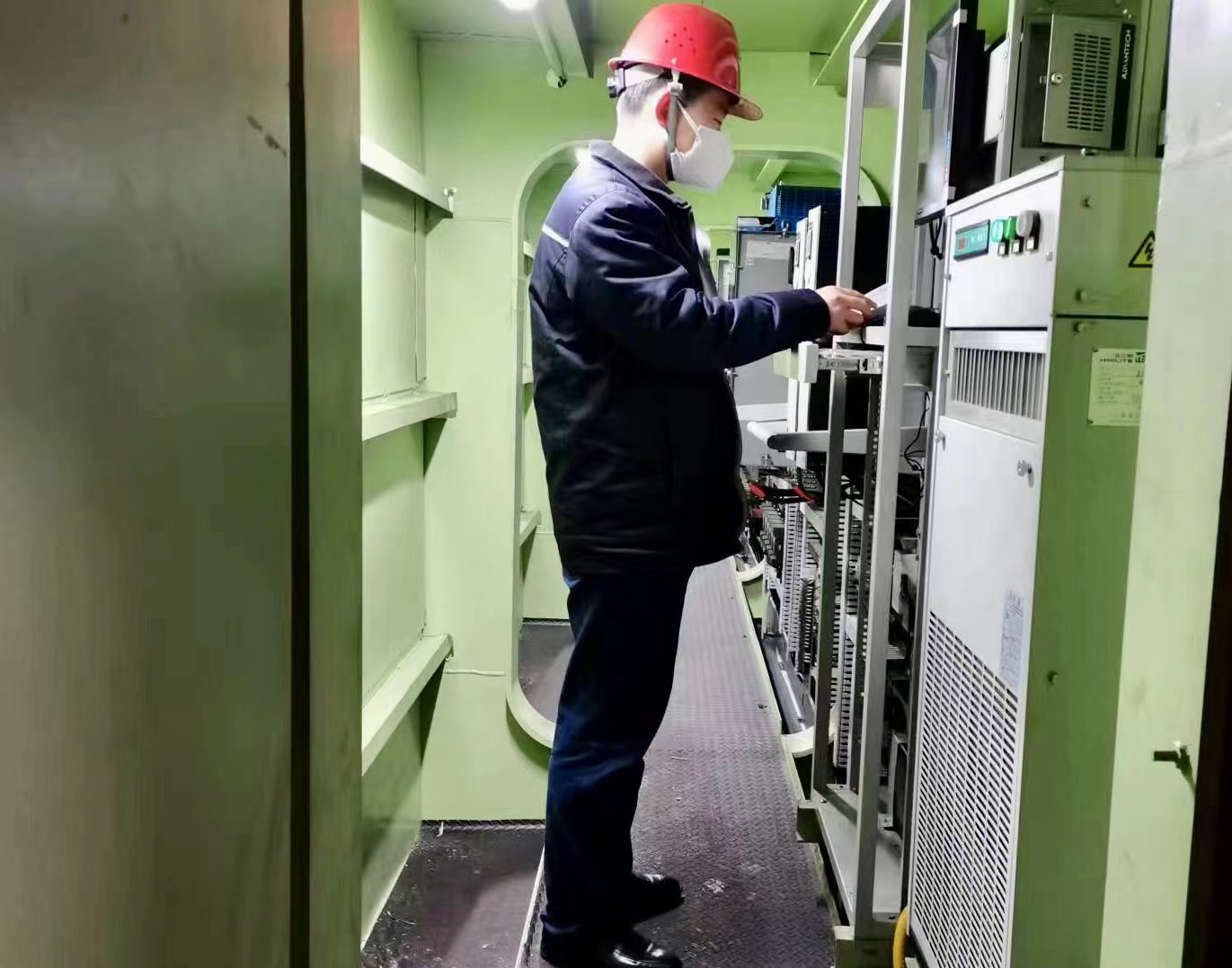 让好作风落在设备保障“第一线” 让好作风落在设备保障“第一线”