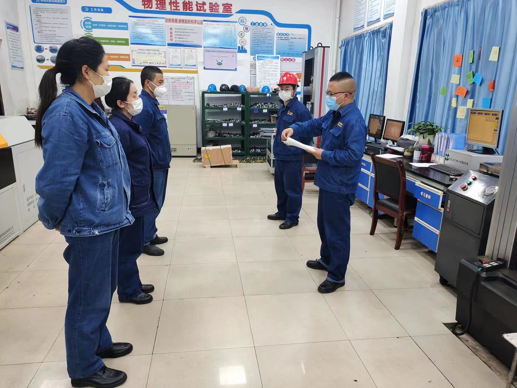 相约“交通安全月”，筑牢“平安路”