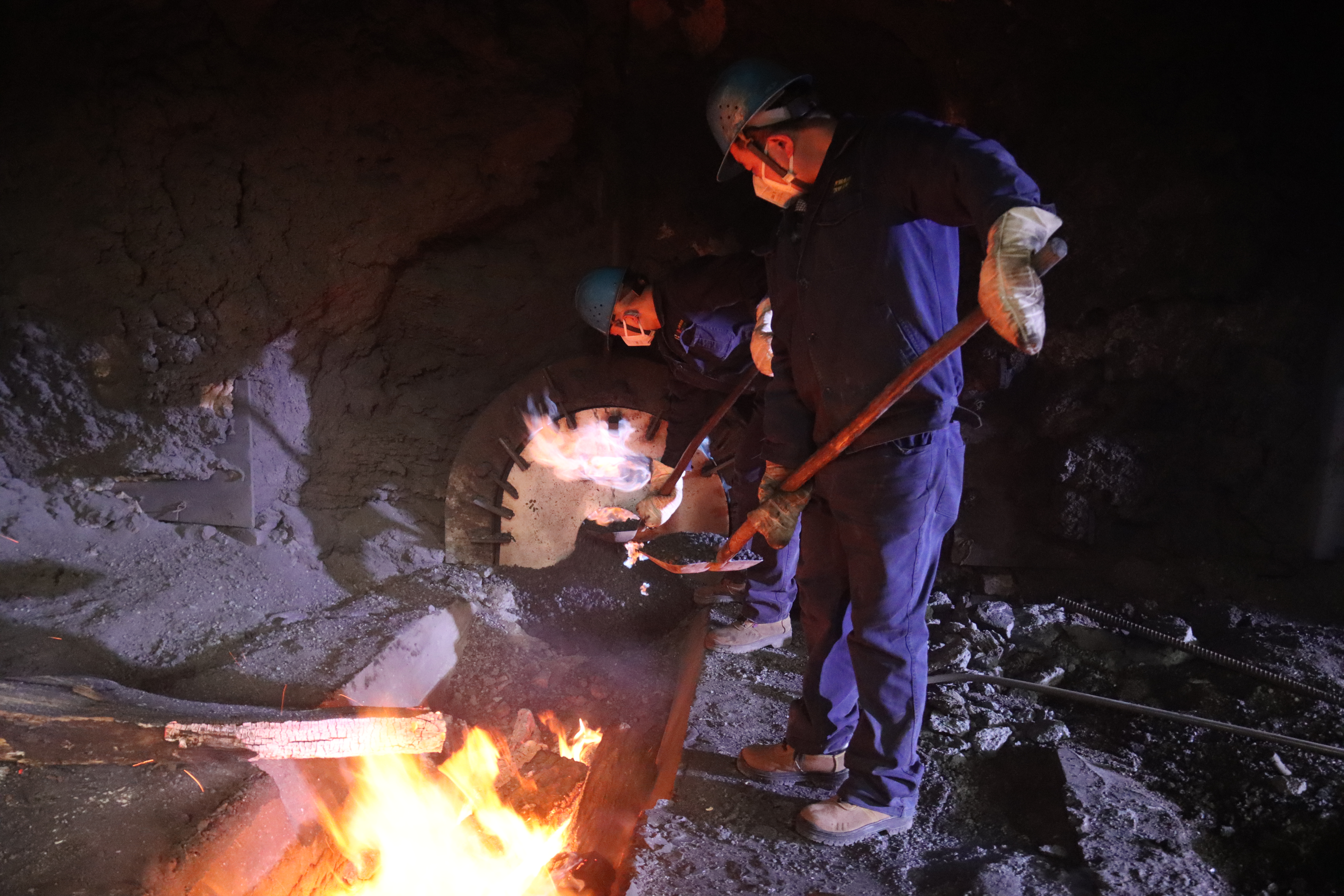 阔步新征程,奋发炼铁人 阔步新征程,奋发炼铁人