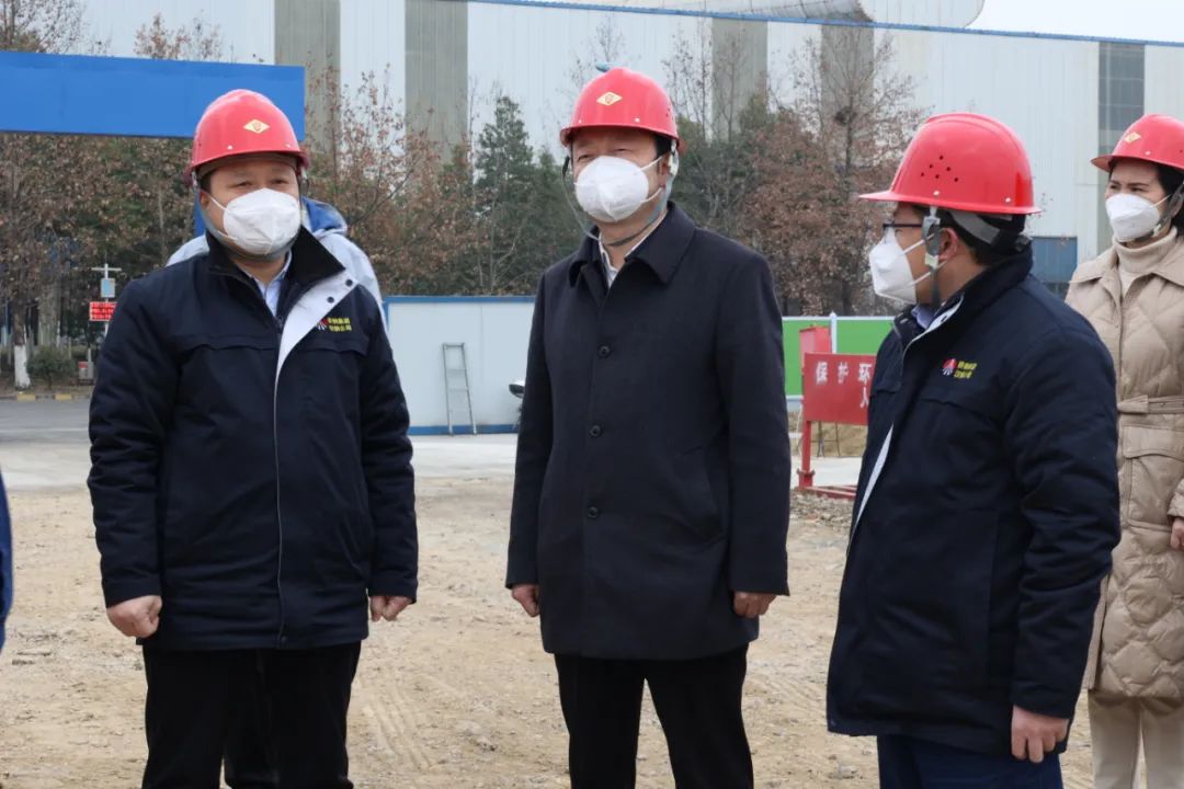 黎建军到公司调研中厚板项目建设工作