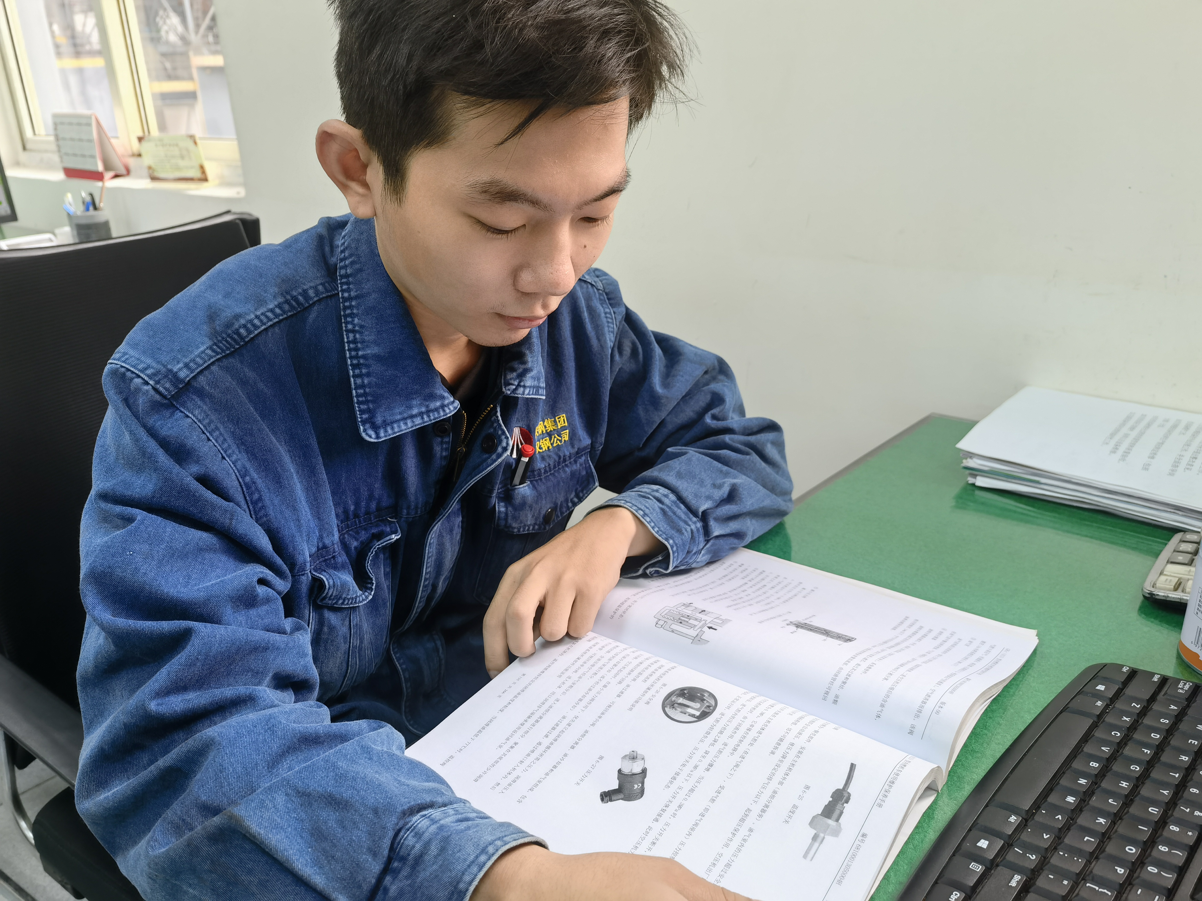 回眸展望，追梦前行