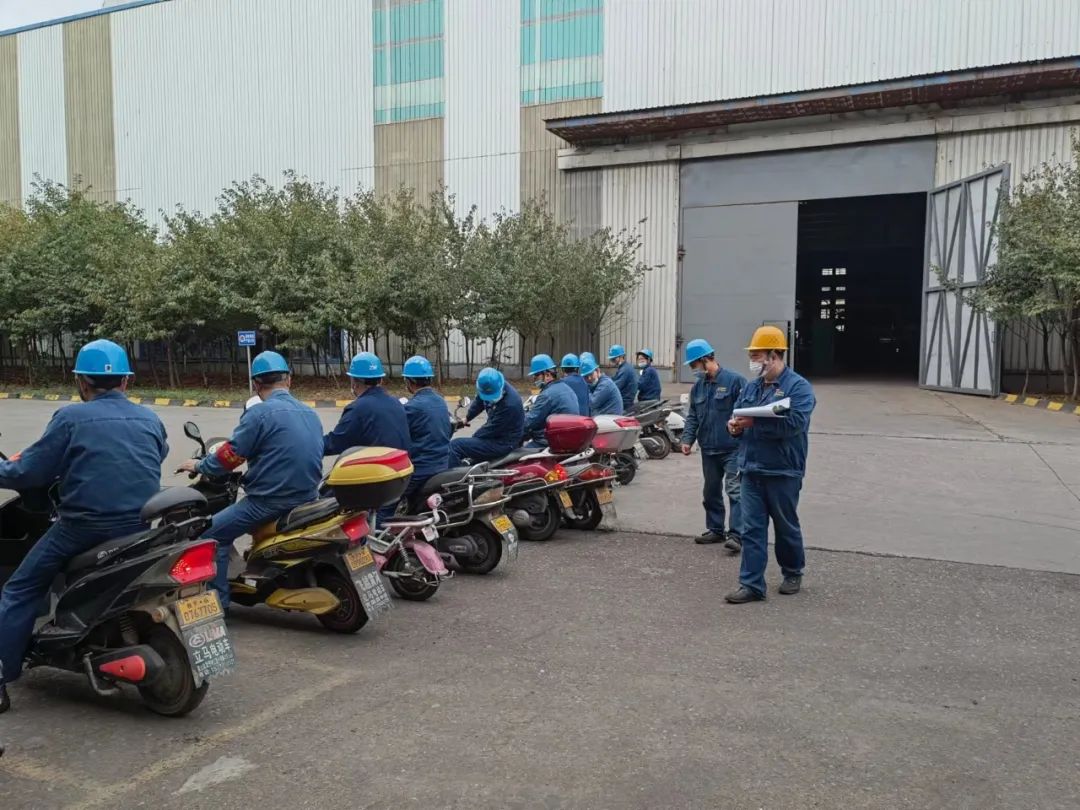 筑牢交通安全“生命线” 撑起职工“保护伞” 筑牢交通安全“生命线” 撑起职工“保护伞”