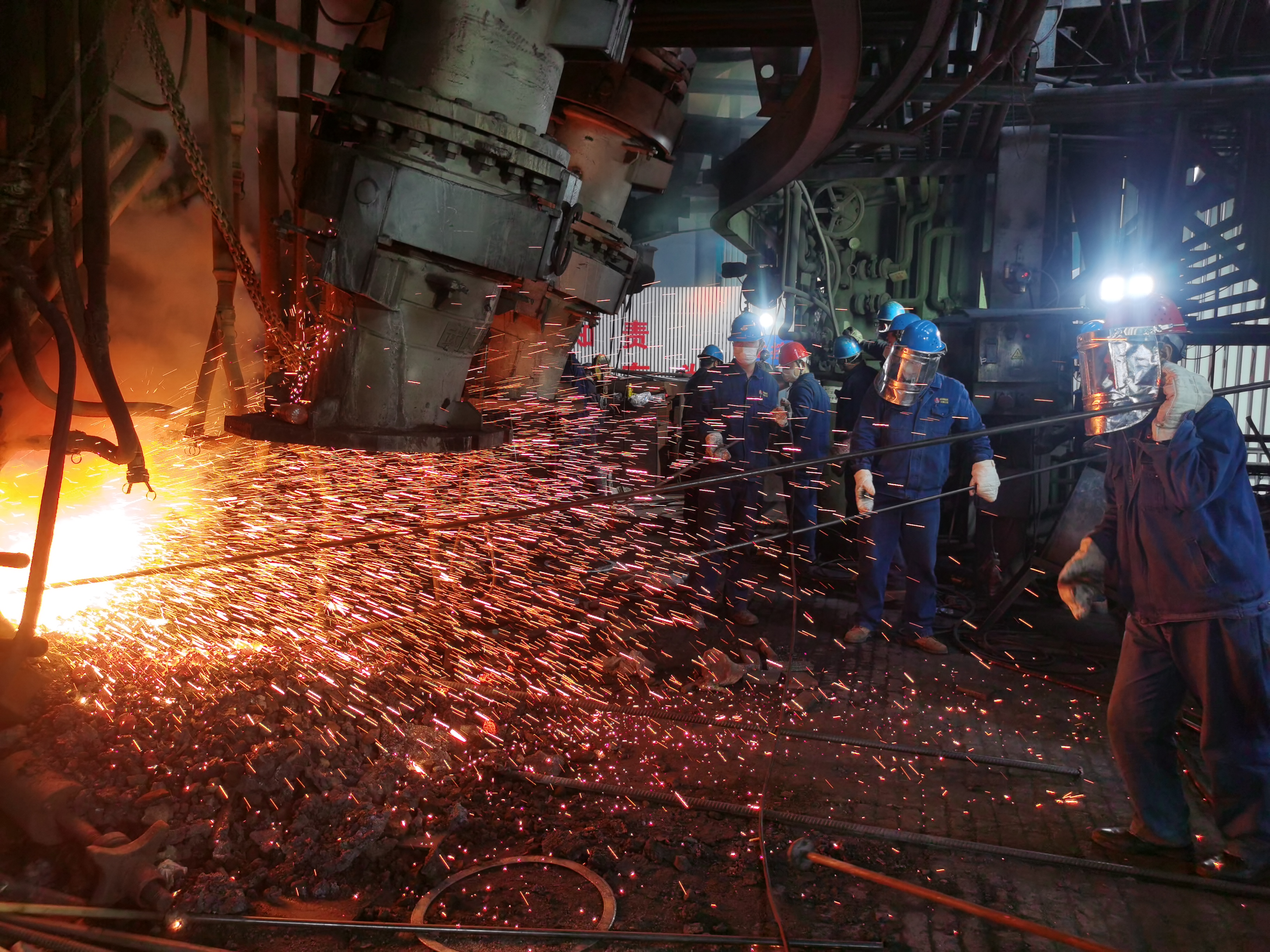 全系统发力，推动铁前指标再上台阶