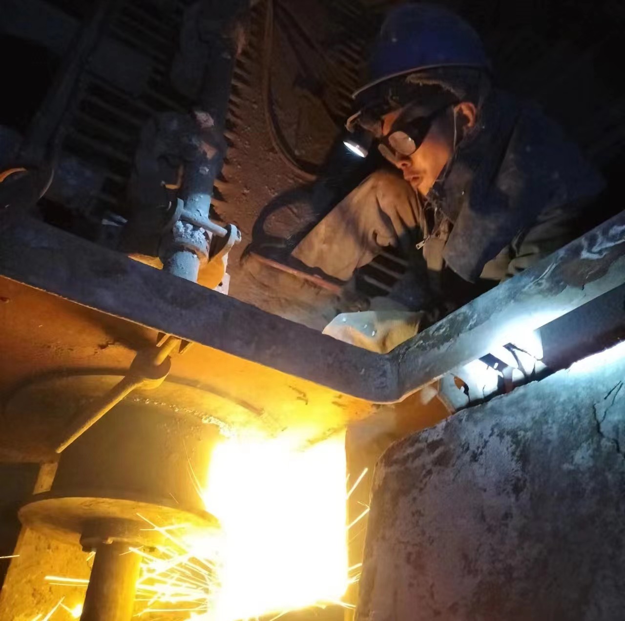 寒冬腊月战检修